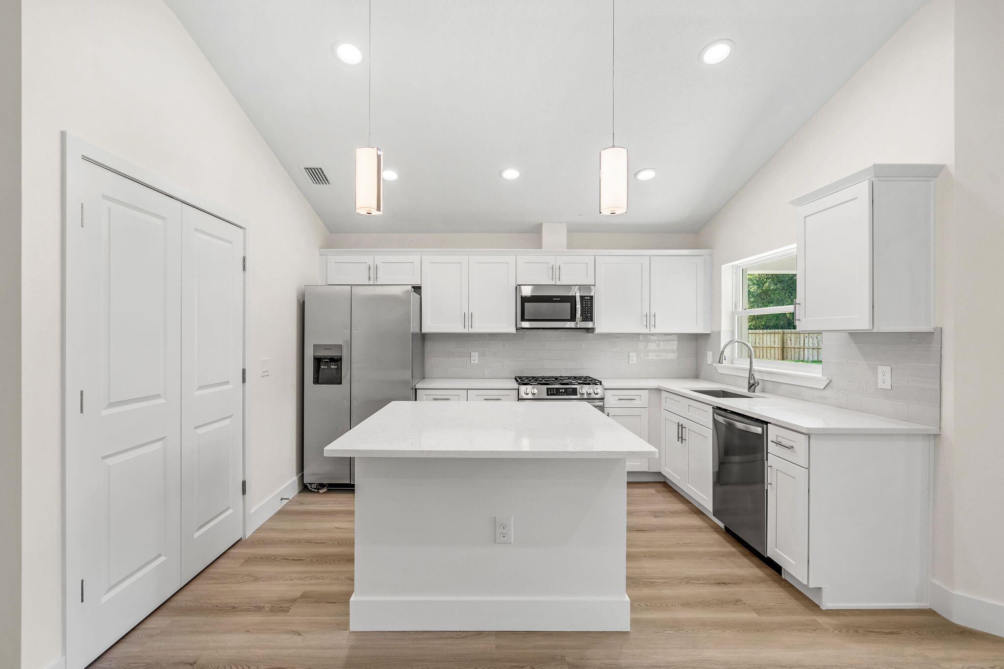 2332 Royal Poinciana Boulevard