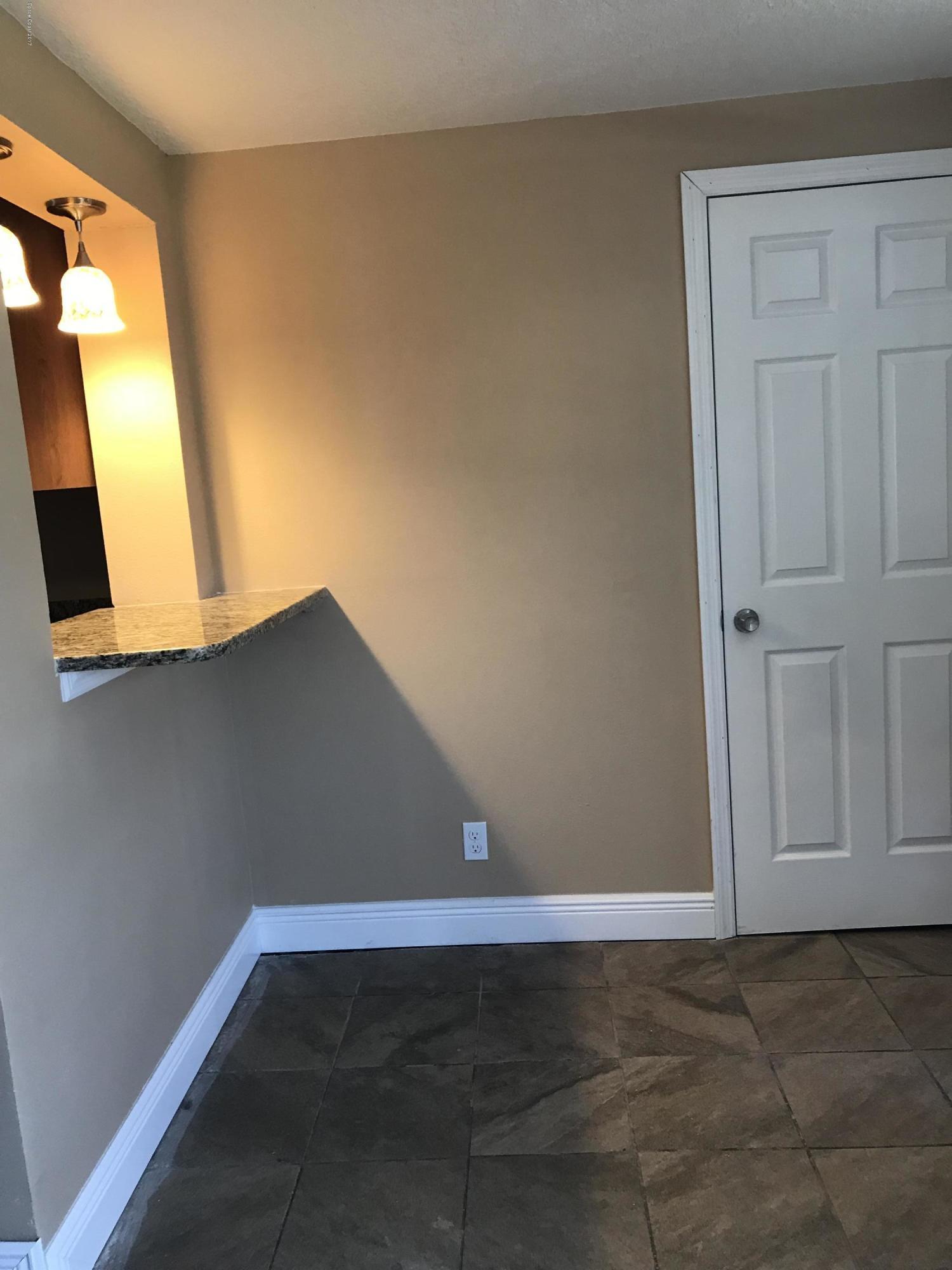 135 Roosevelt Avenue, 135 A