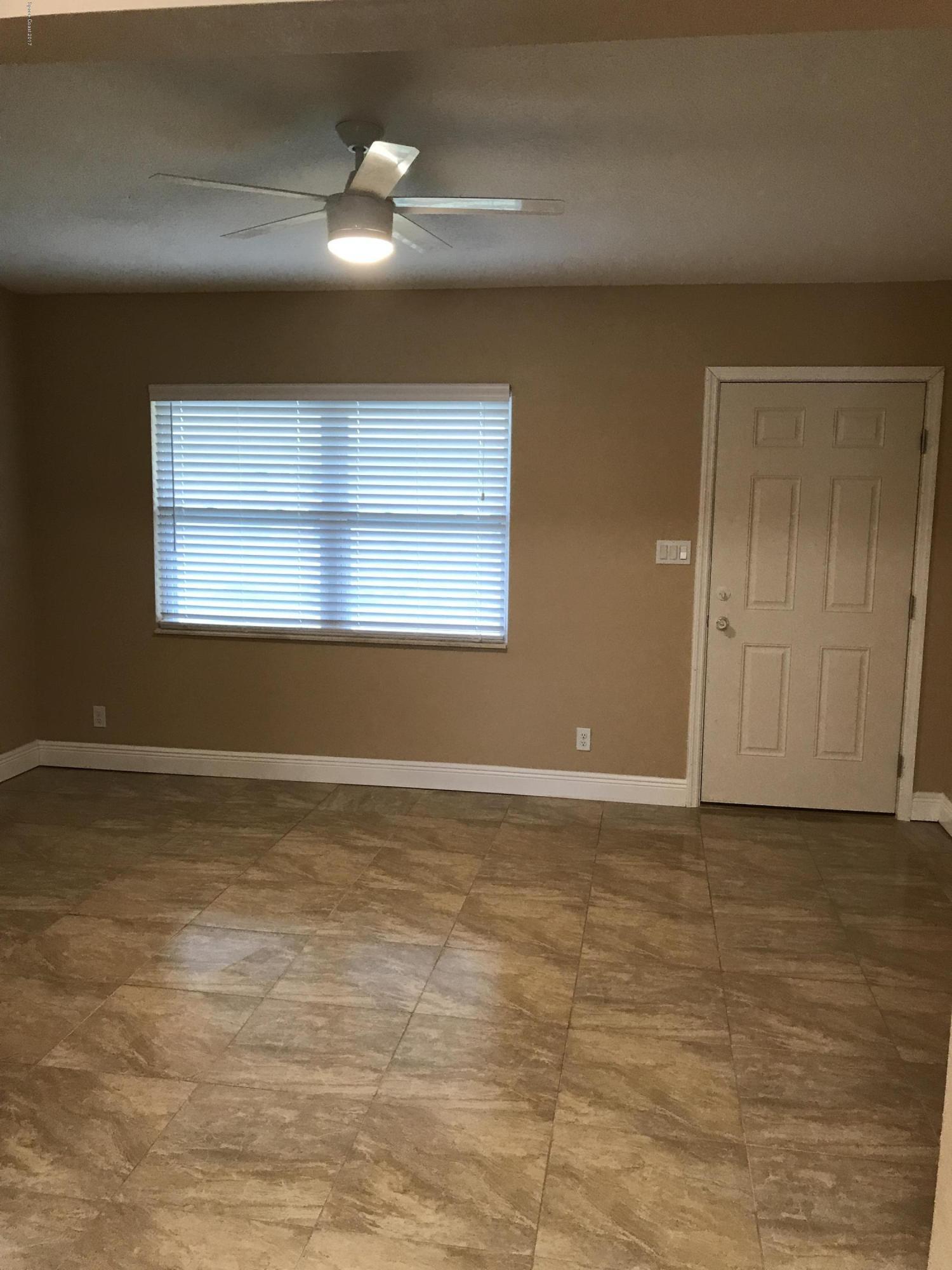 135 Roosevelt Avenue, 135 A