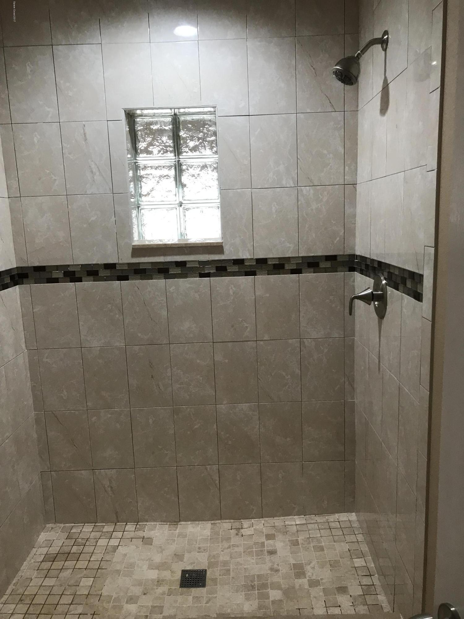 135 Roosevelt Avenue, 135 A