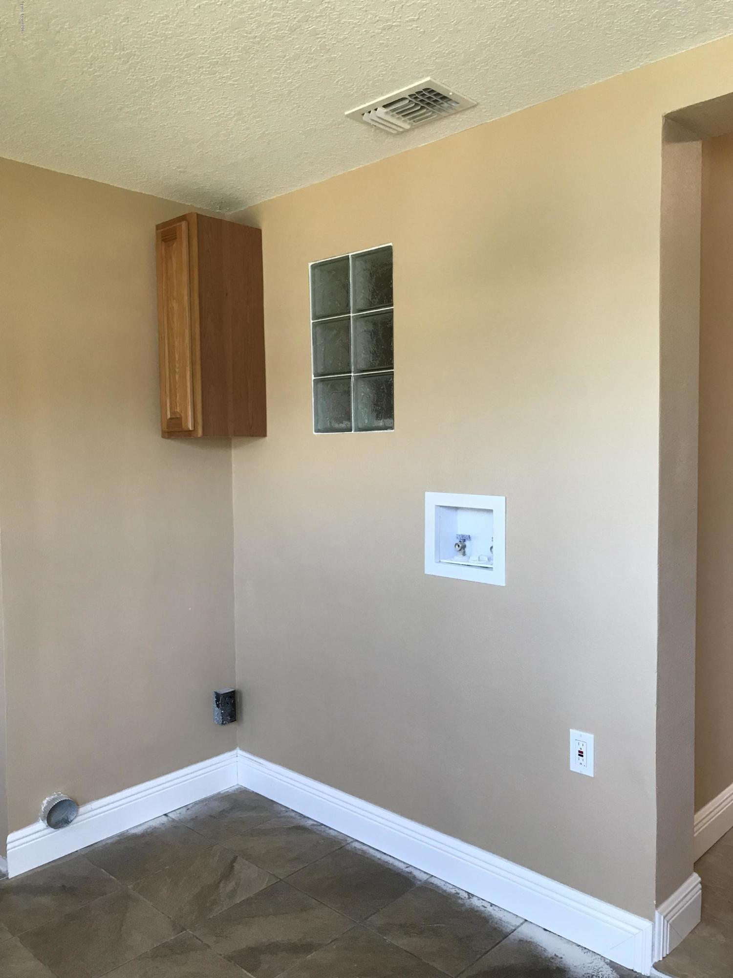 135 Roosevelt Avenue, 135 A