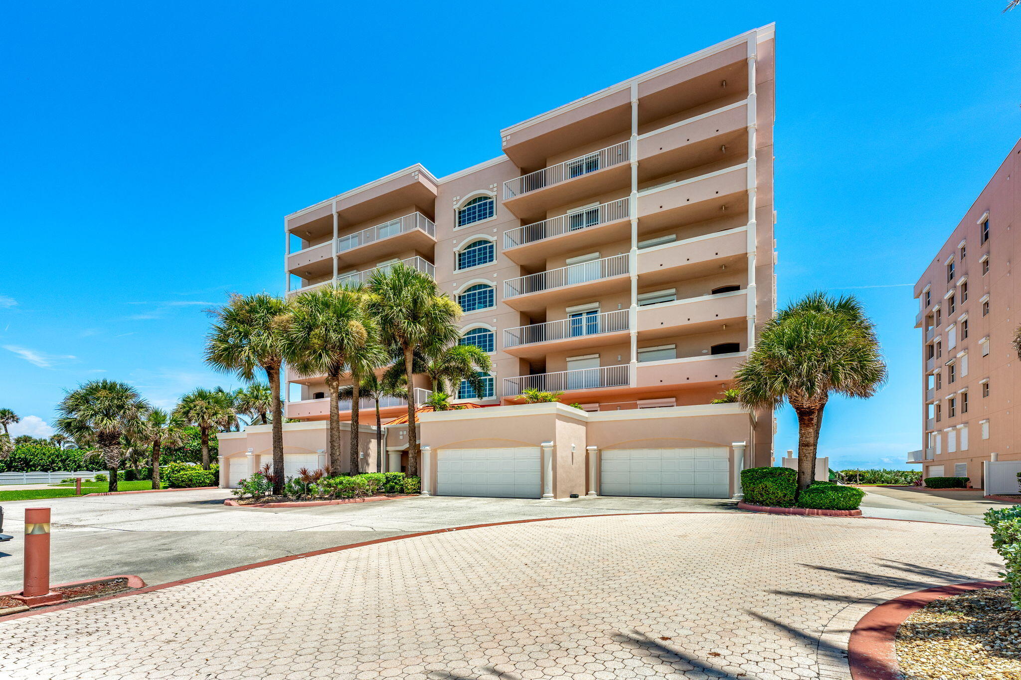 1845 N Highway A1a, 302