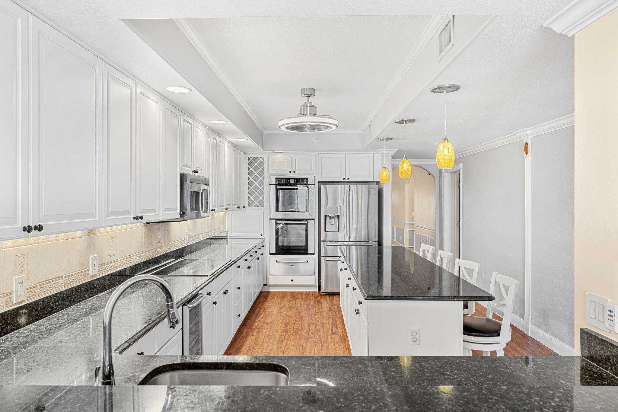 1845 N Highway A1a, 302