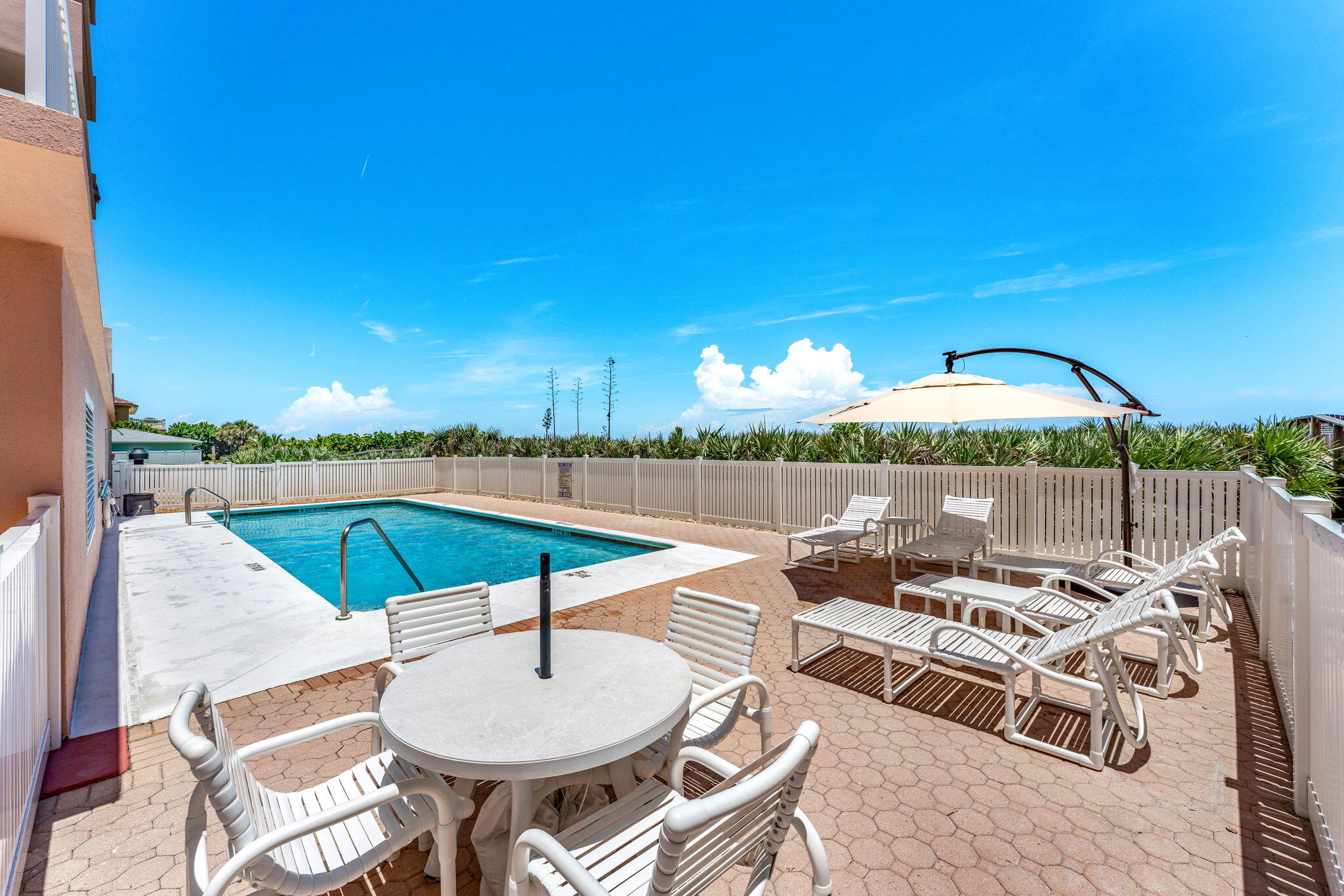 1845 N Highway A1a, 302