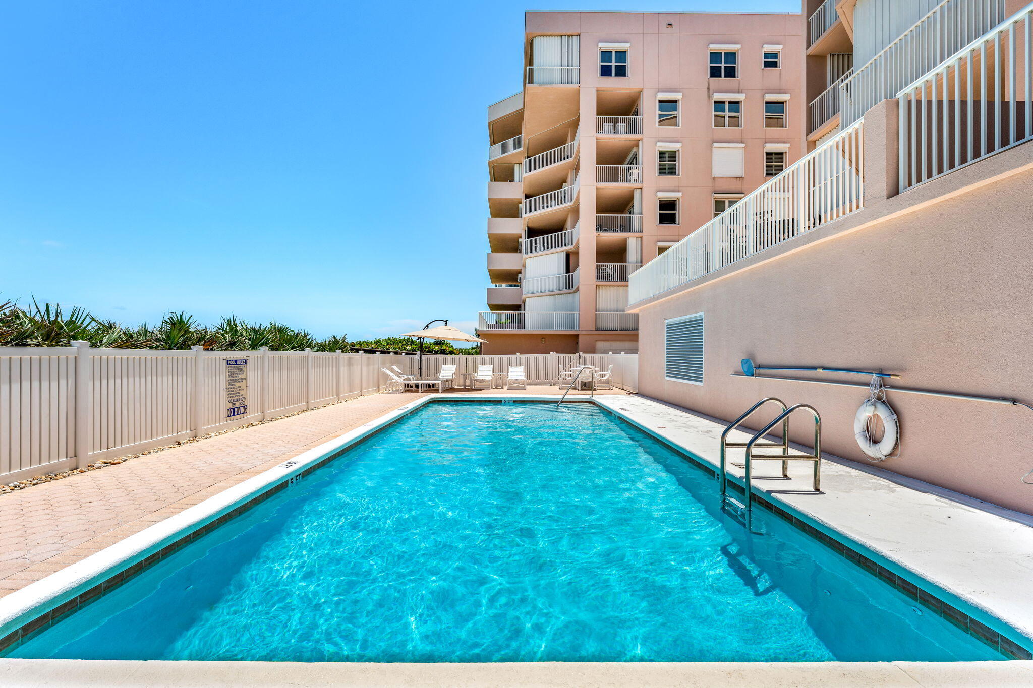 1845 N Highway A1a, 302