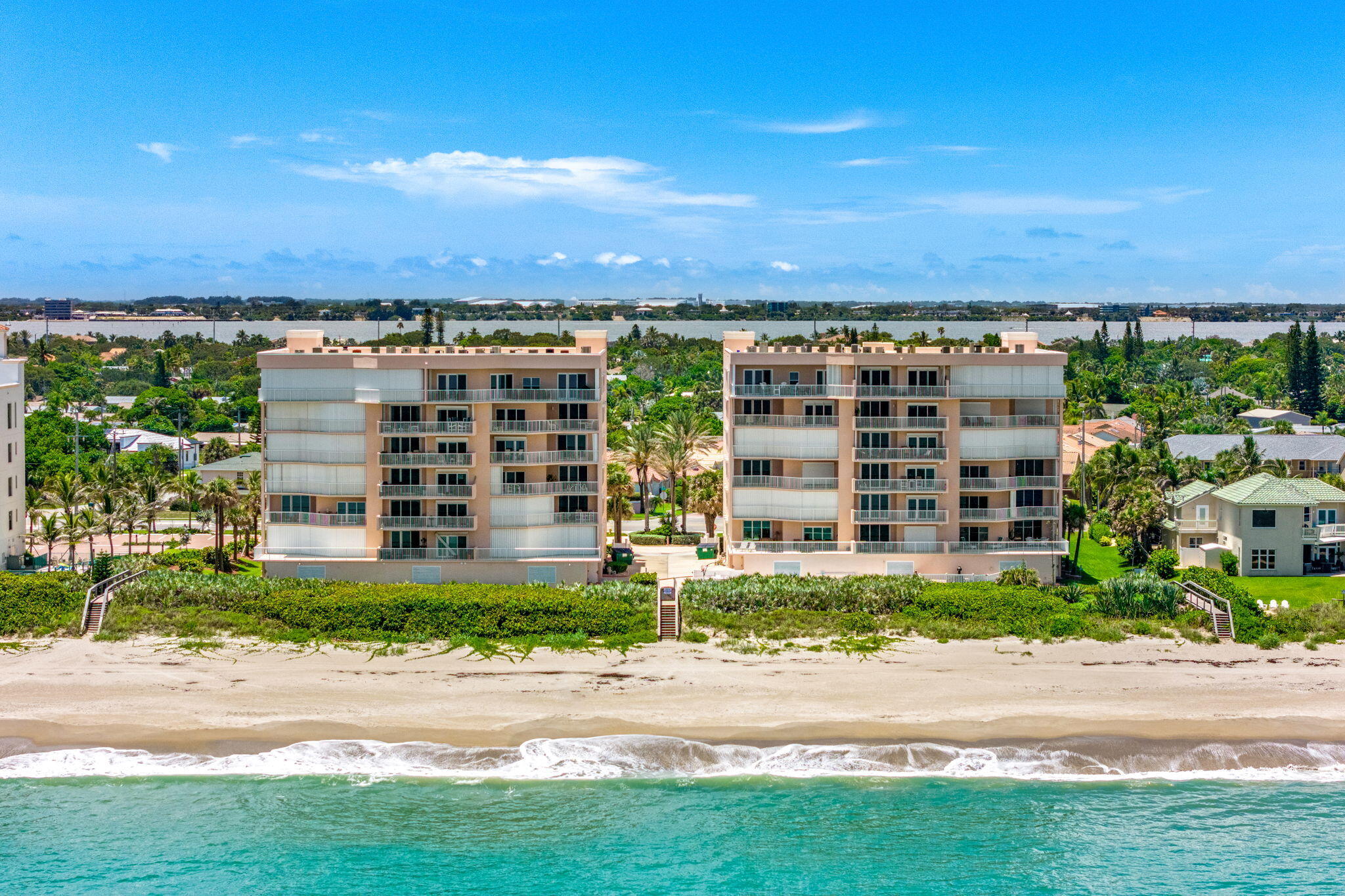 1845 N Highway A1a, 302