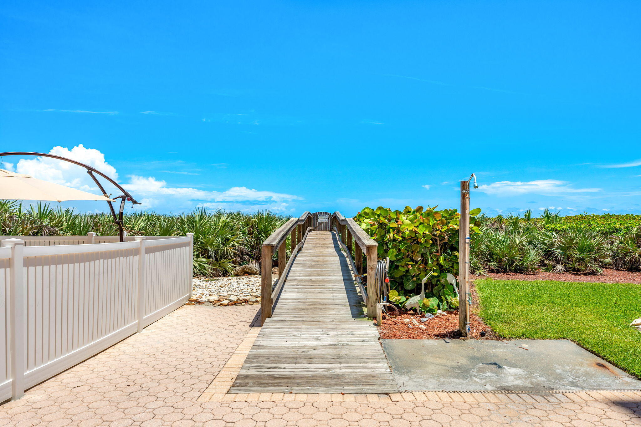 1845 N Highway A1a, 302