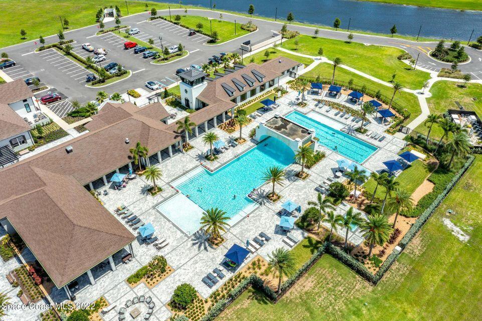 2200 Caravan Place