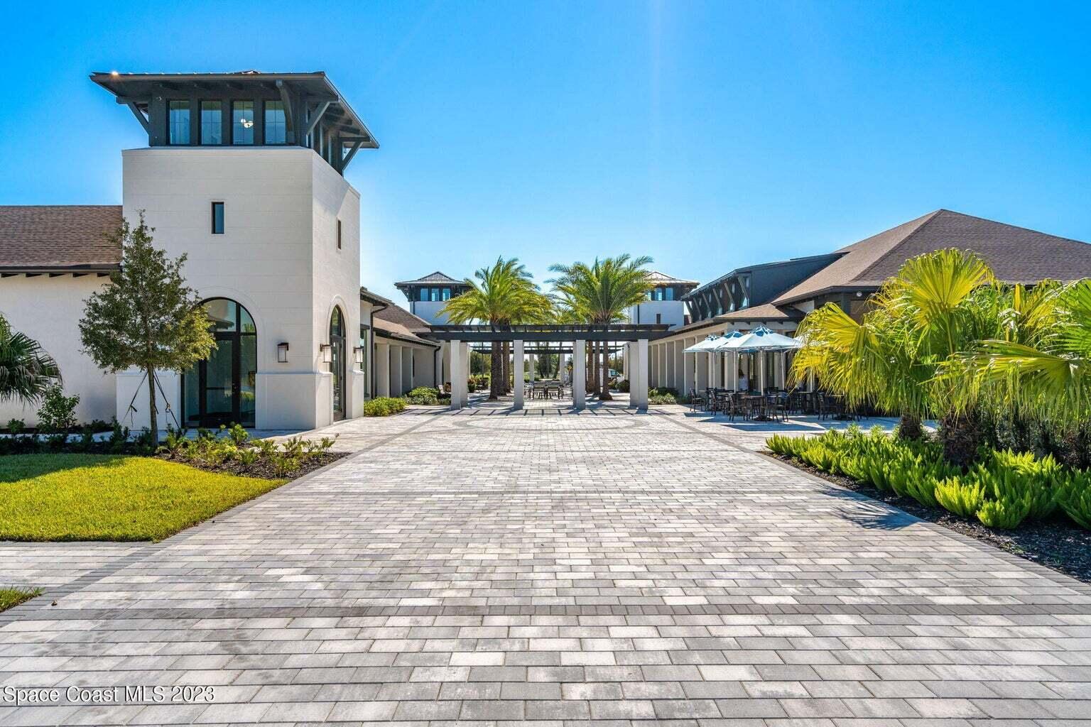 2200 Caravan Place