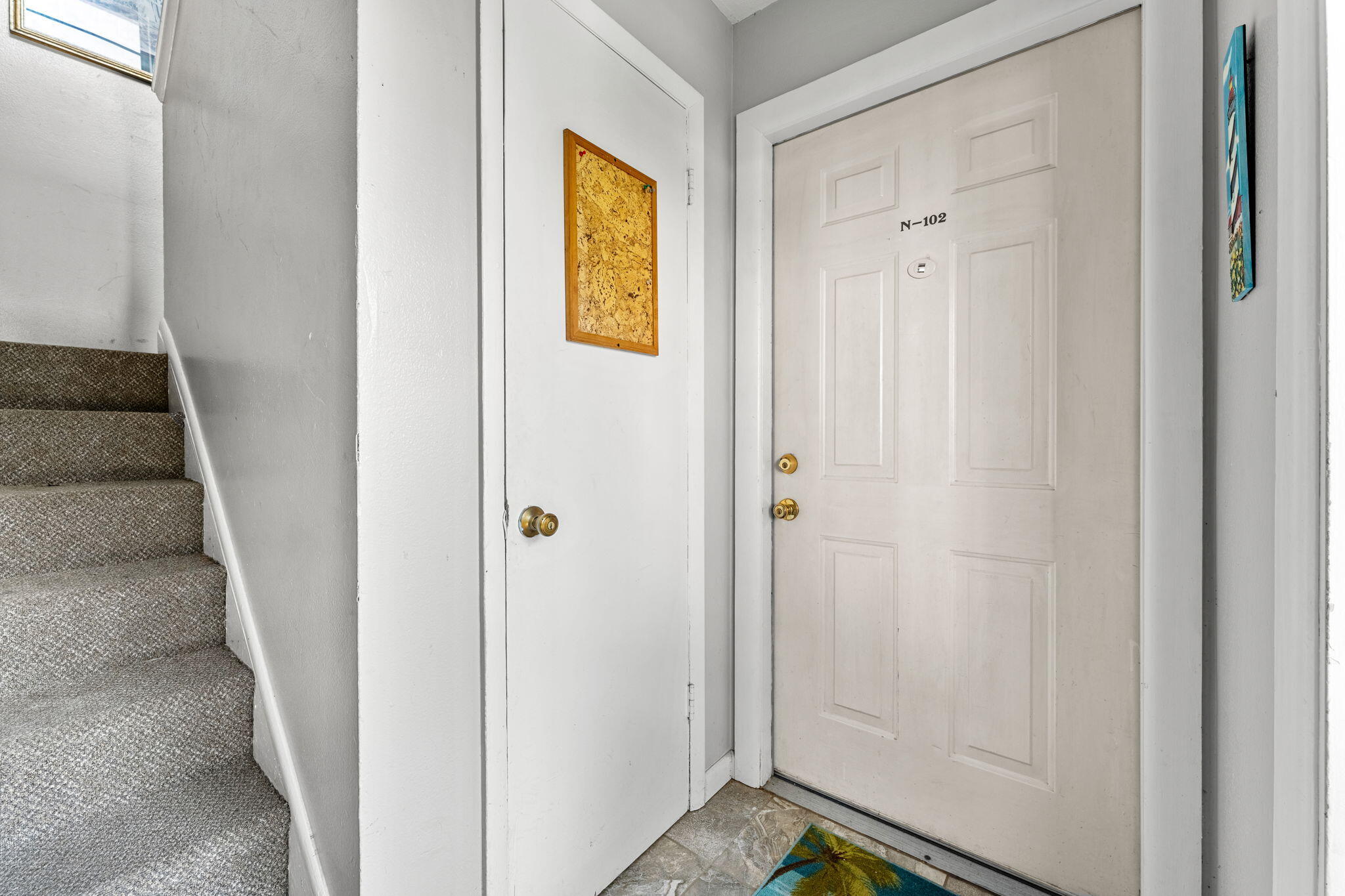 411 Madison Avenue, 102