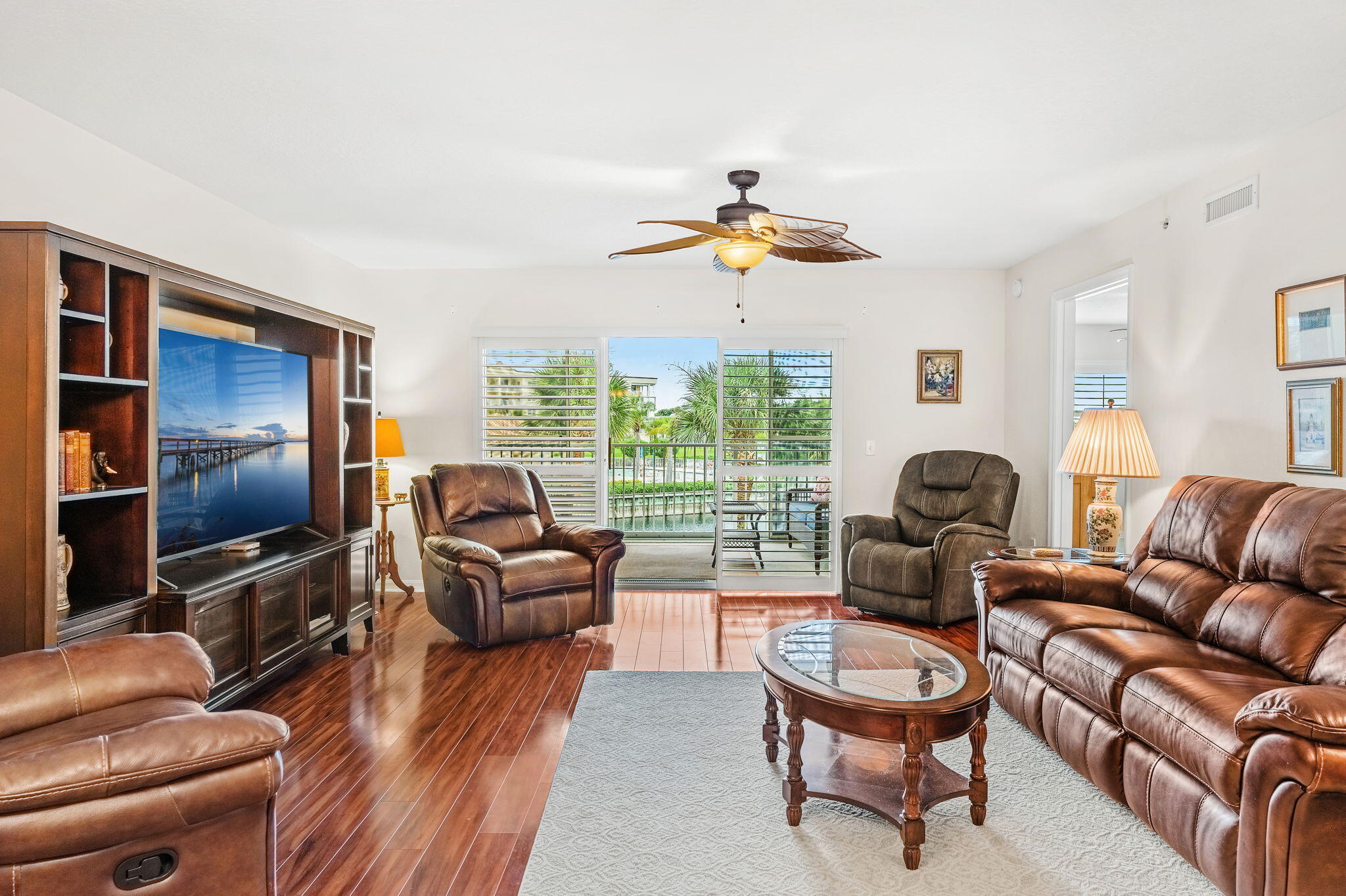8941 Lake Drive, 205