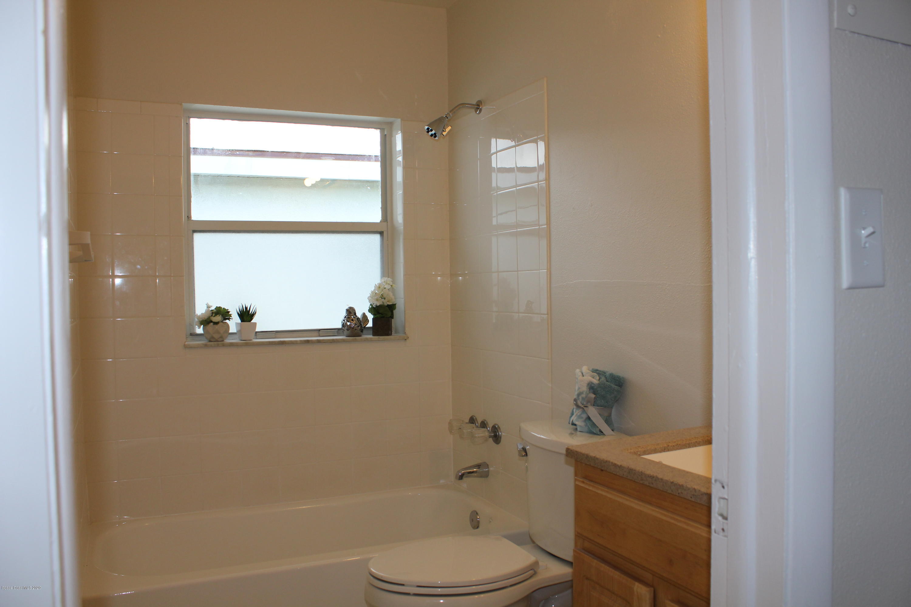 651 Palm Drive, B3