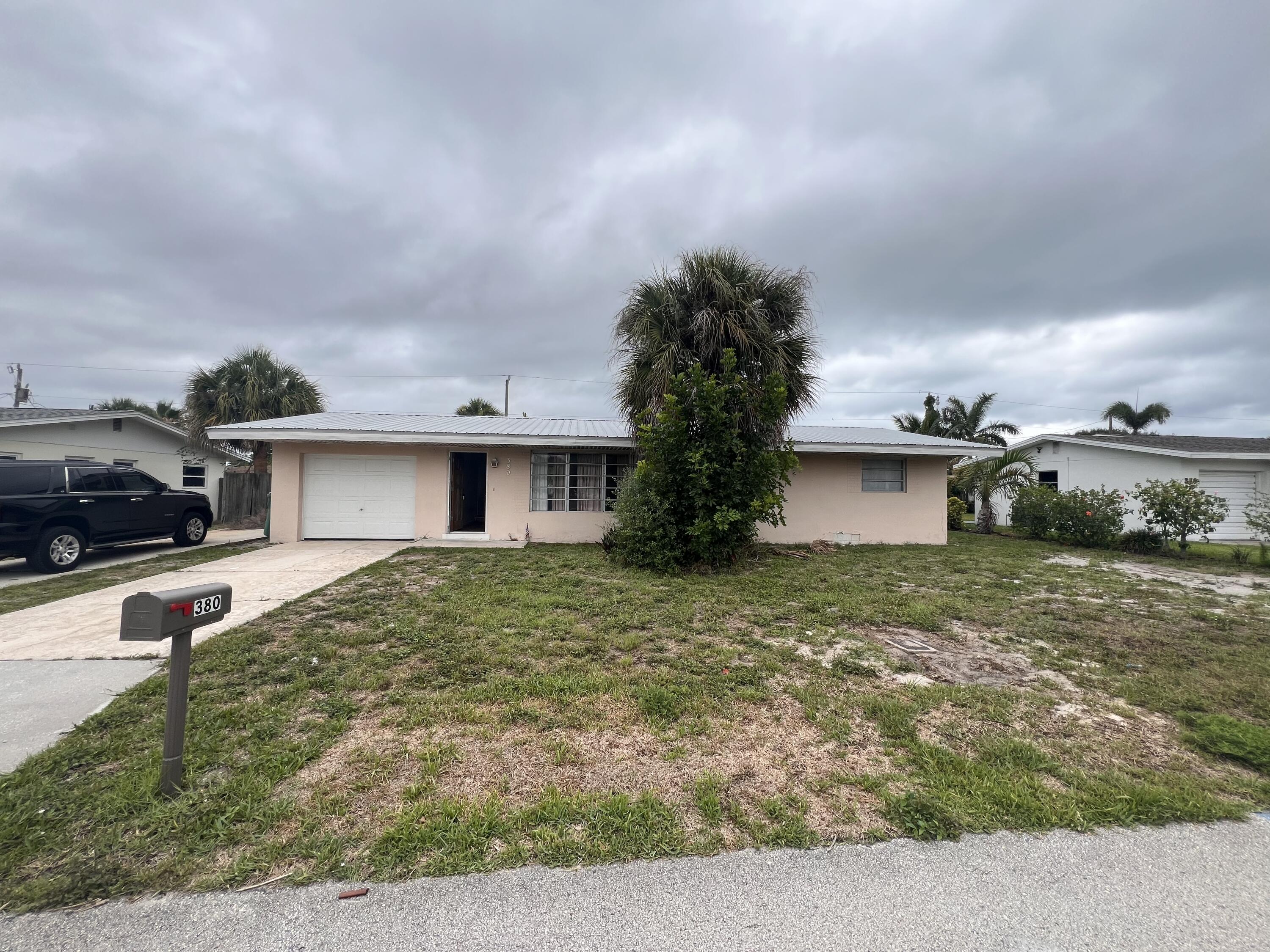 380 Cassia Boulevard