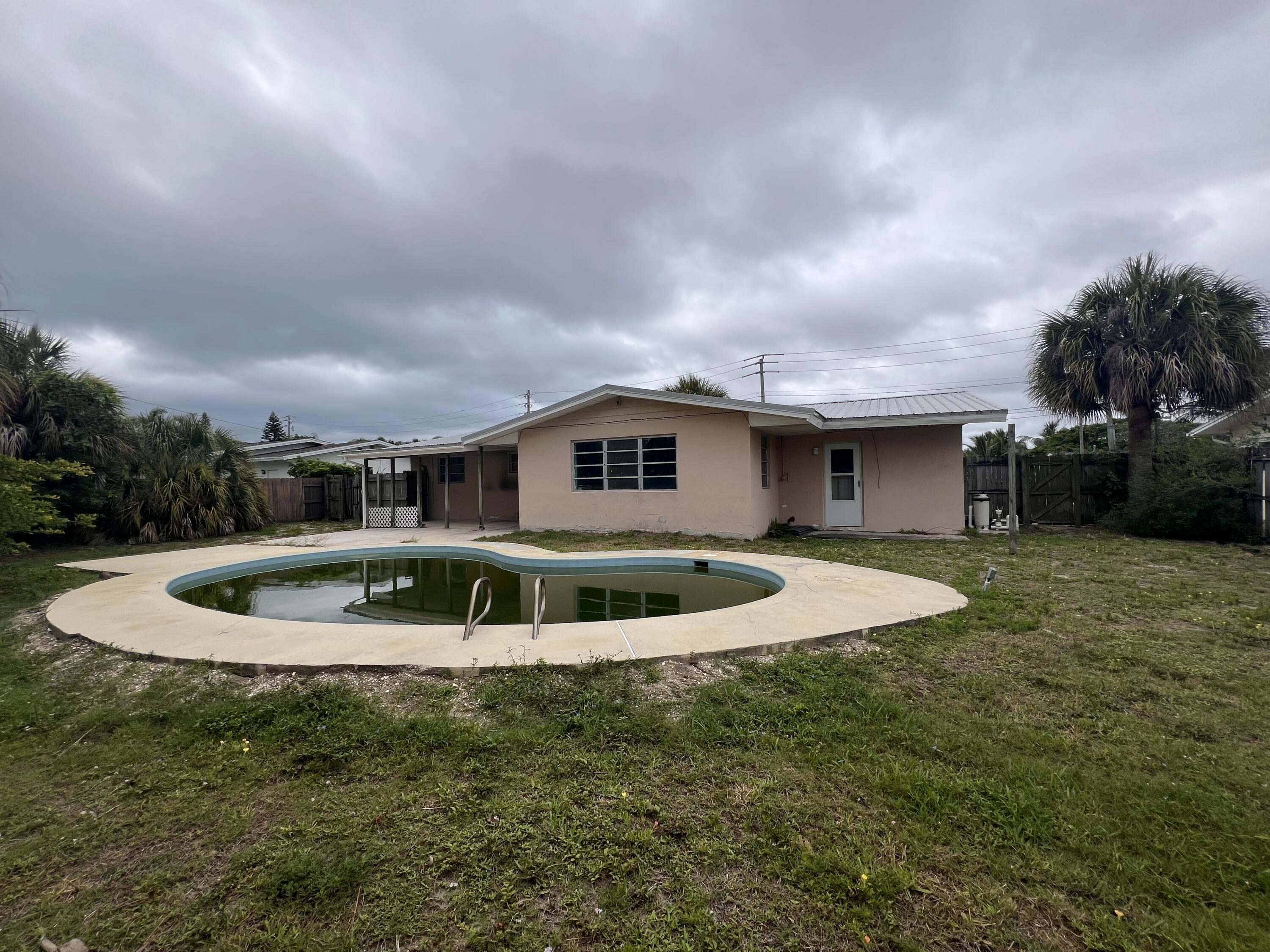 380 Cassia Boulevard