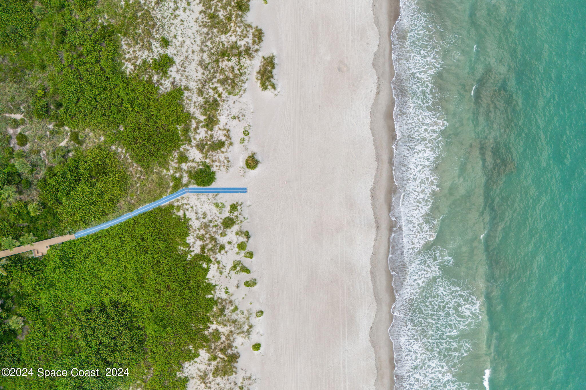 425 Pierce Avenue, 206