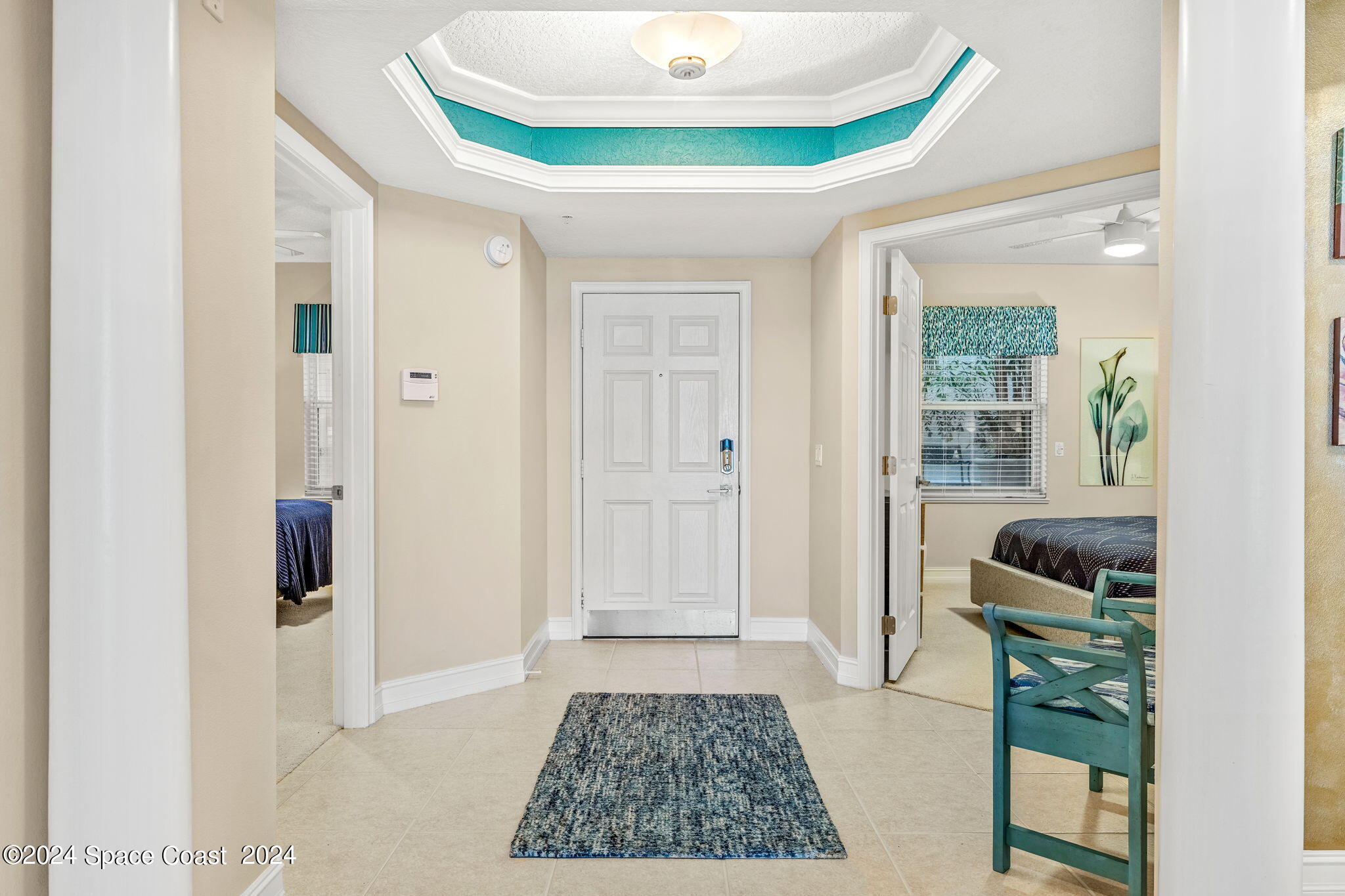 425 Pierce Avenue, 206