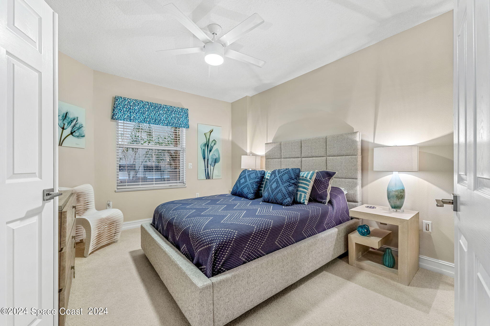 425 Pierce Avenue, 206