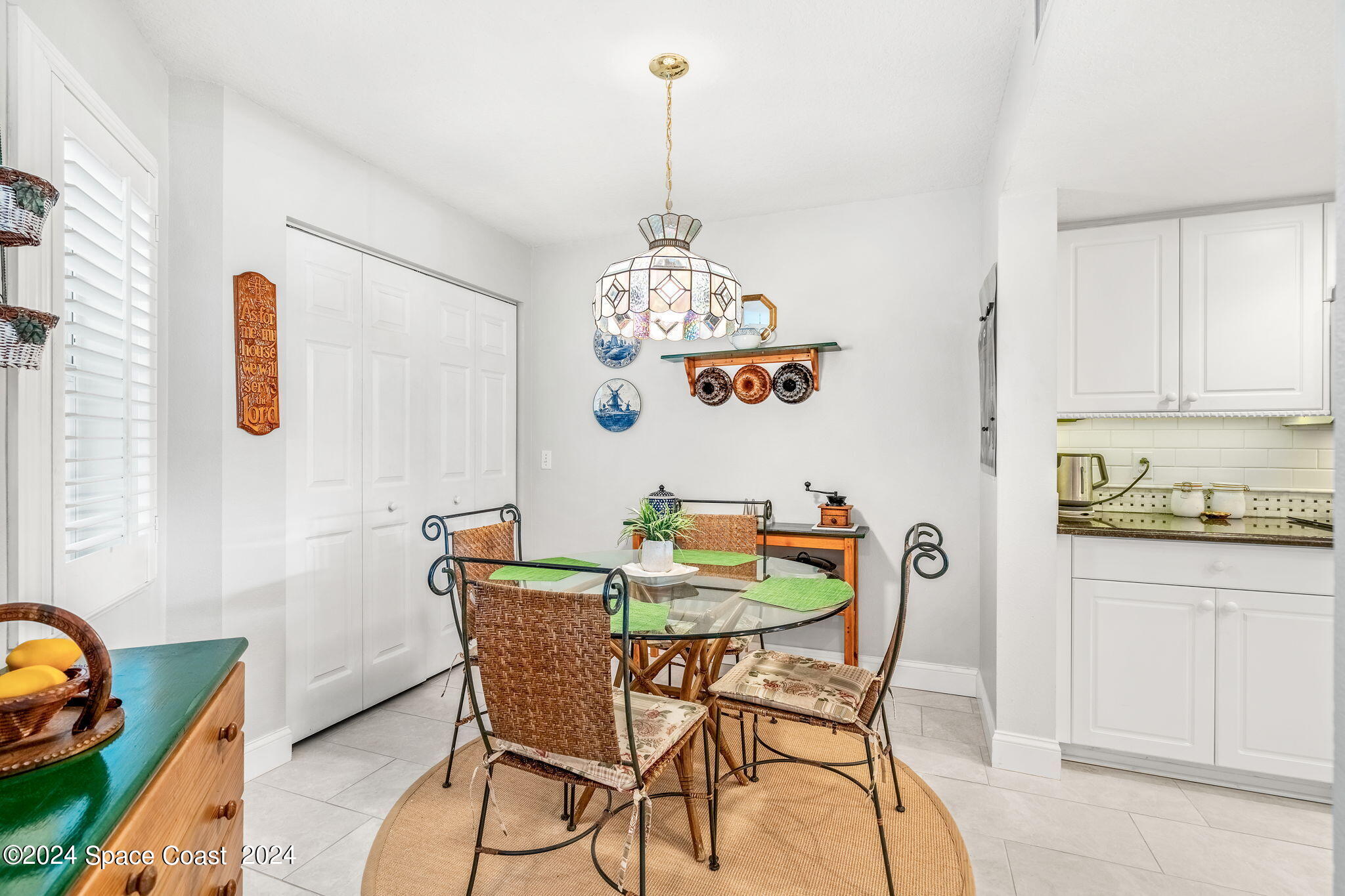 8921 Lake Drive, 303