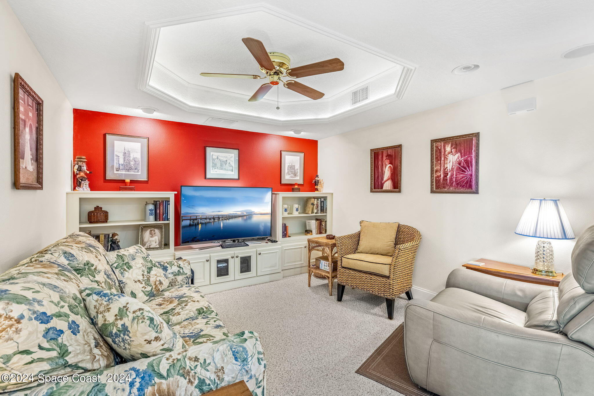 8921 Lake Drive, 303