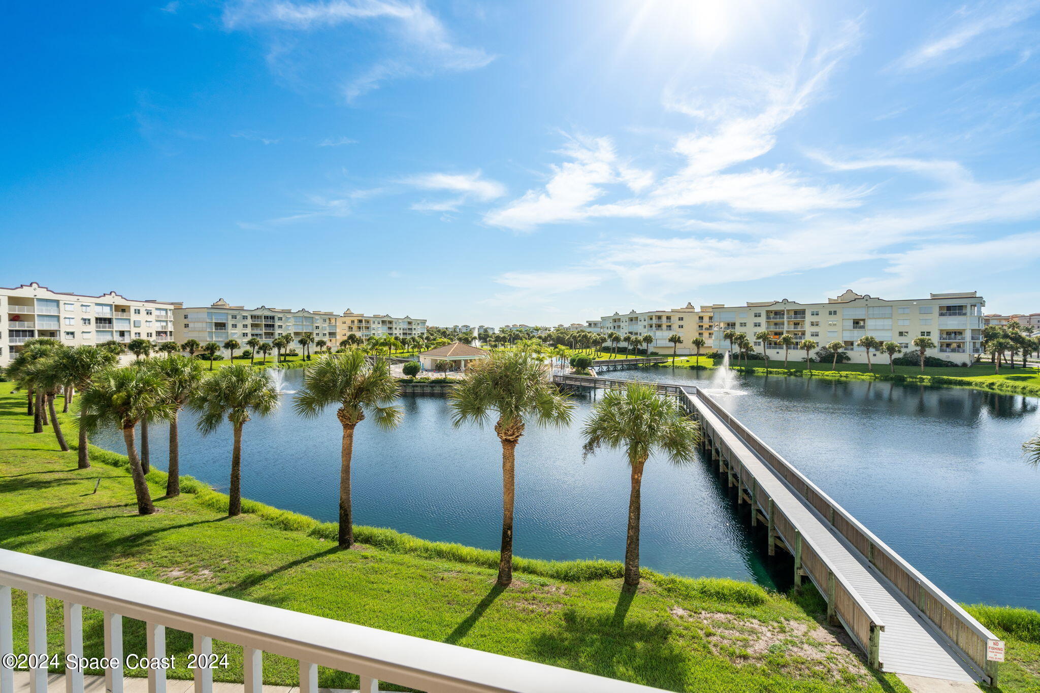 8921 Lake Drive, 303