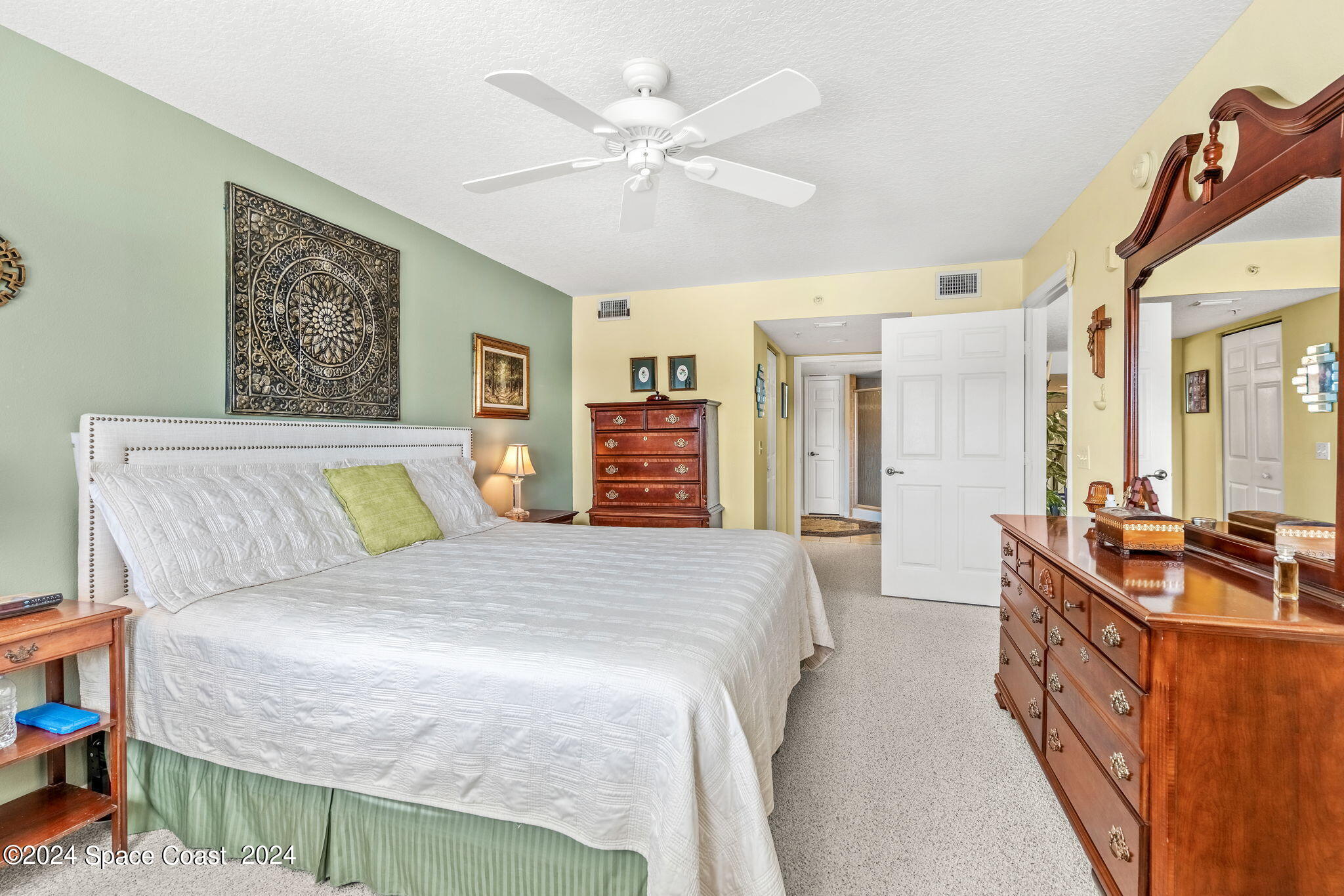 8921 Lake Drive, 303