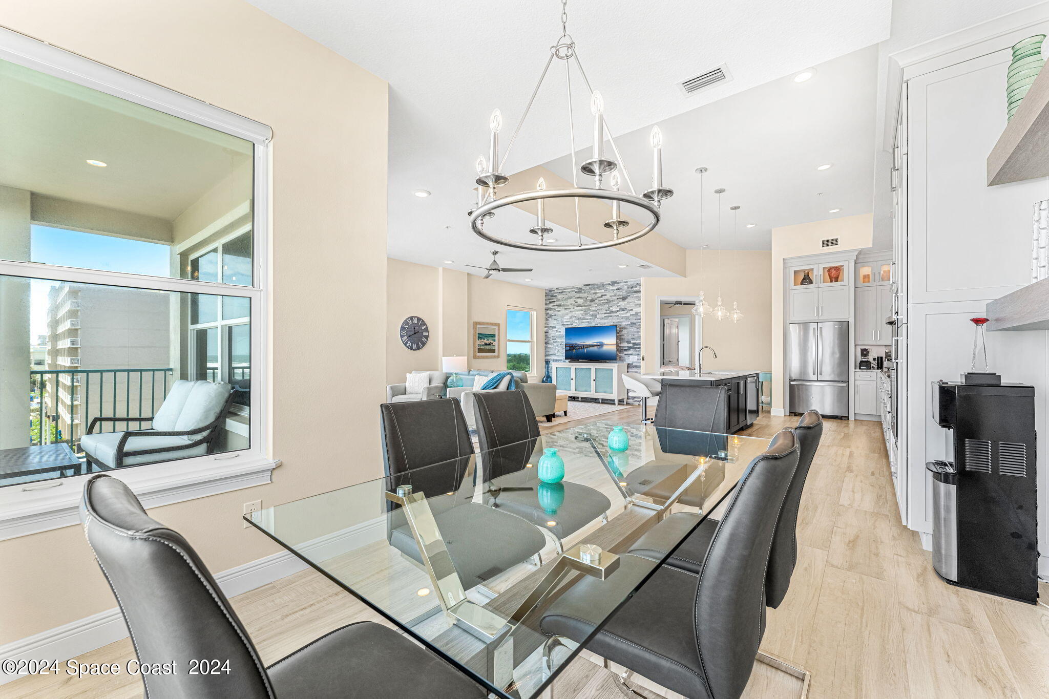 1725 N Highway A1a, 502