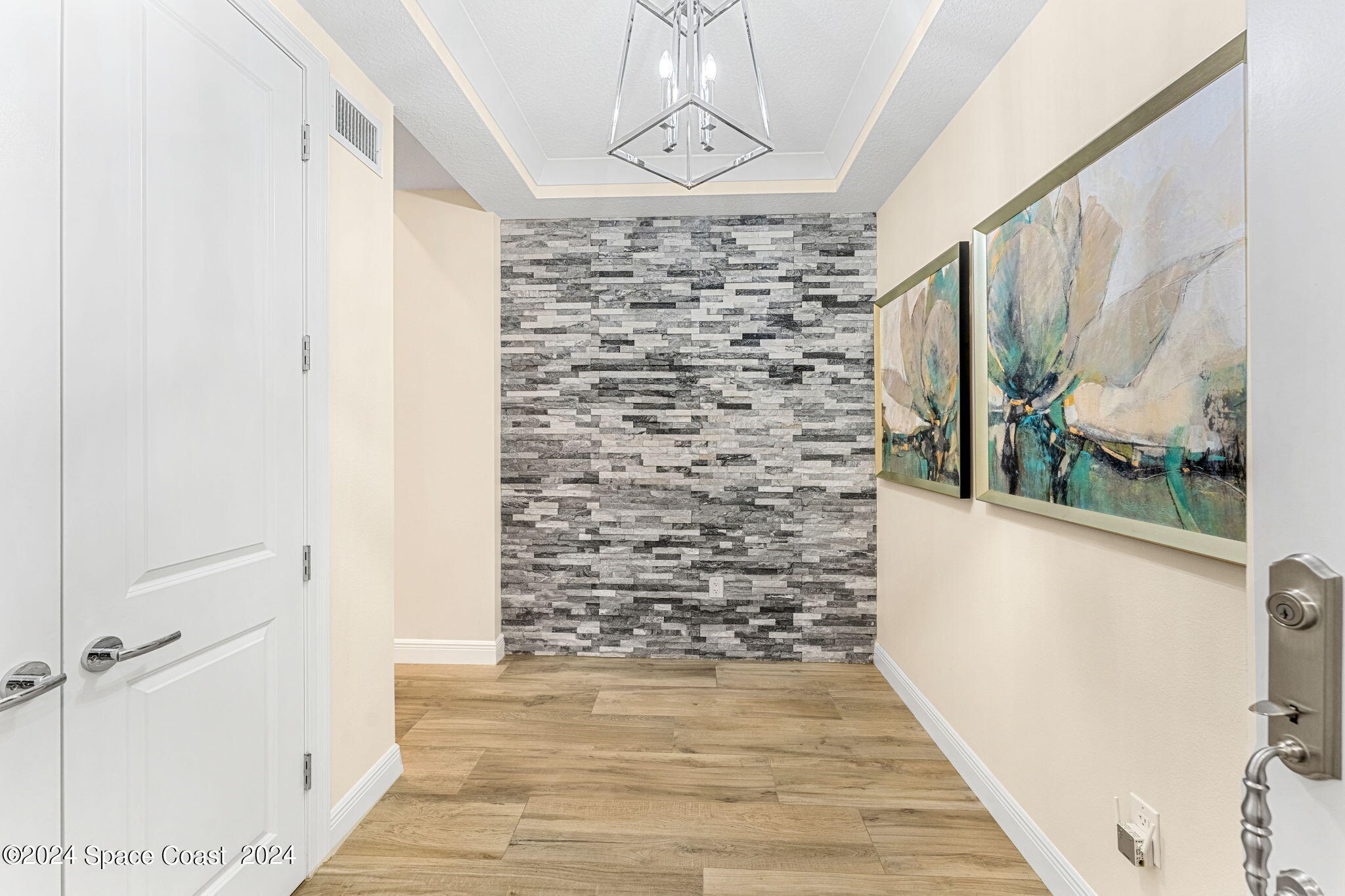 1725 N Highway A1a, 502