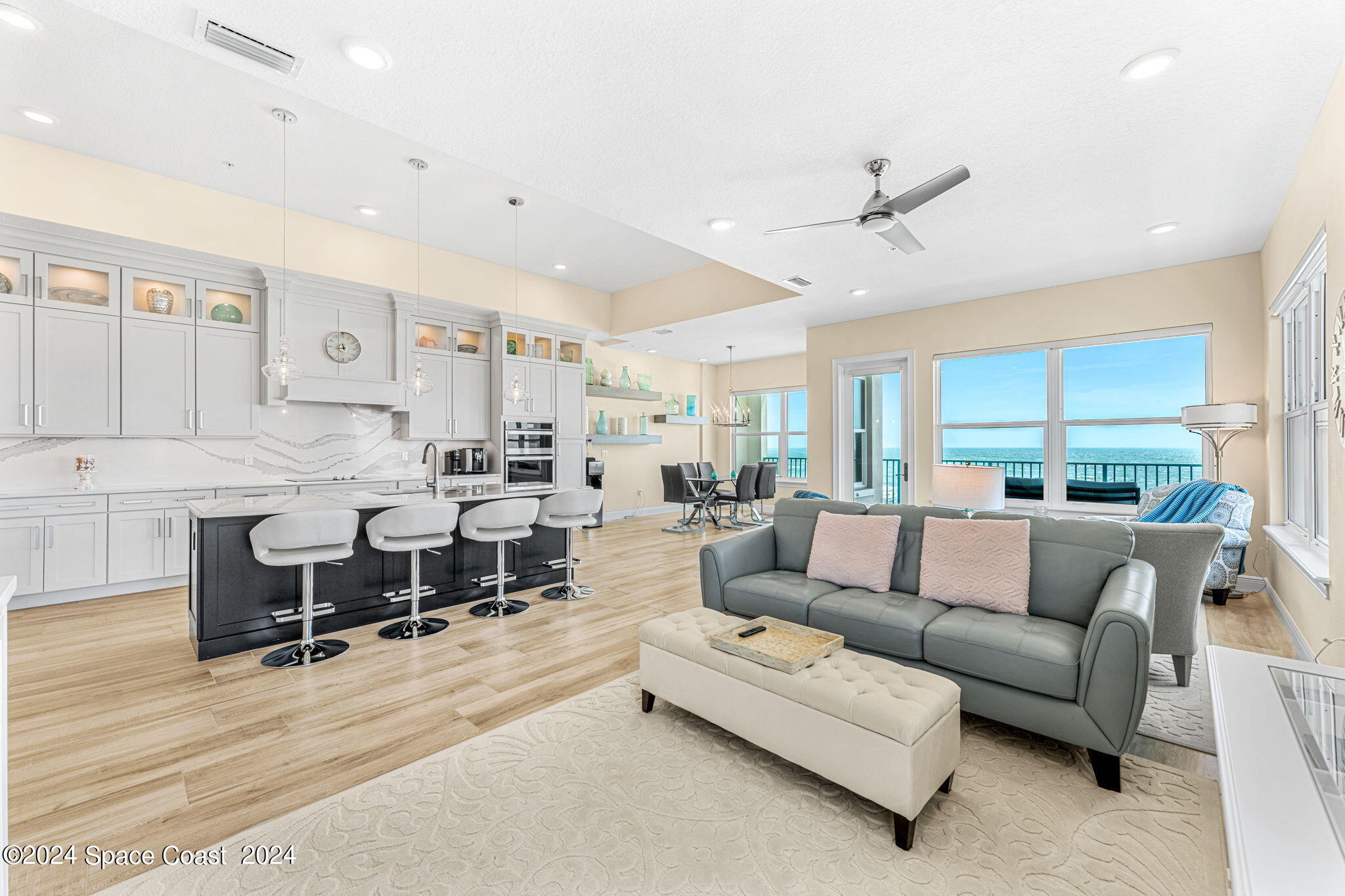1725 N Highway A1a, 502