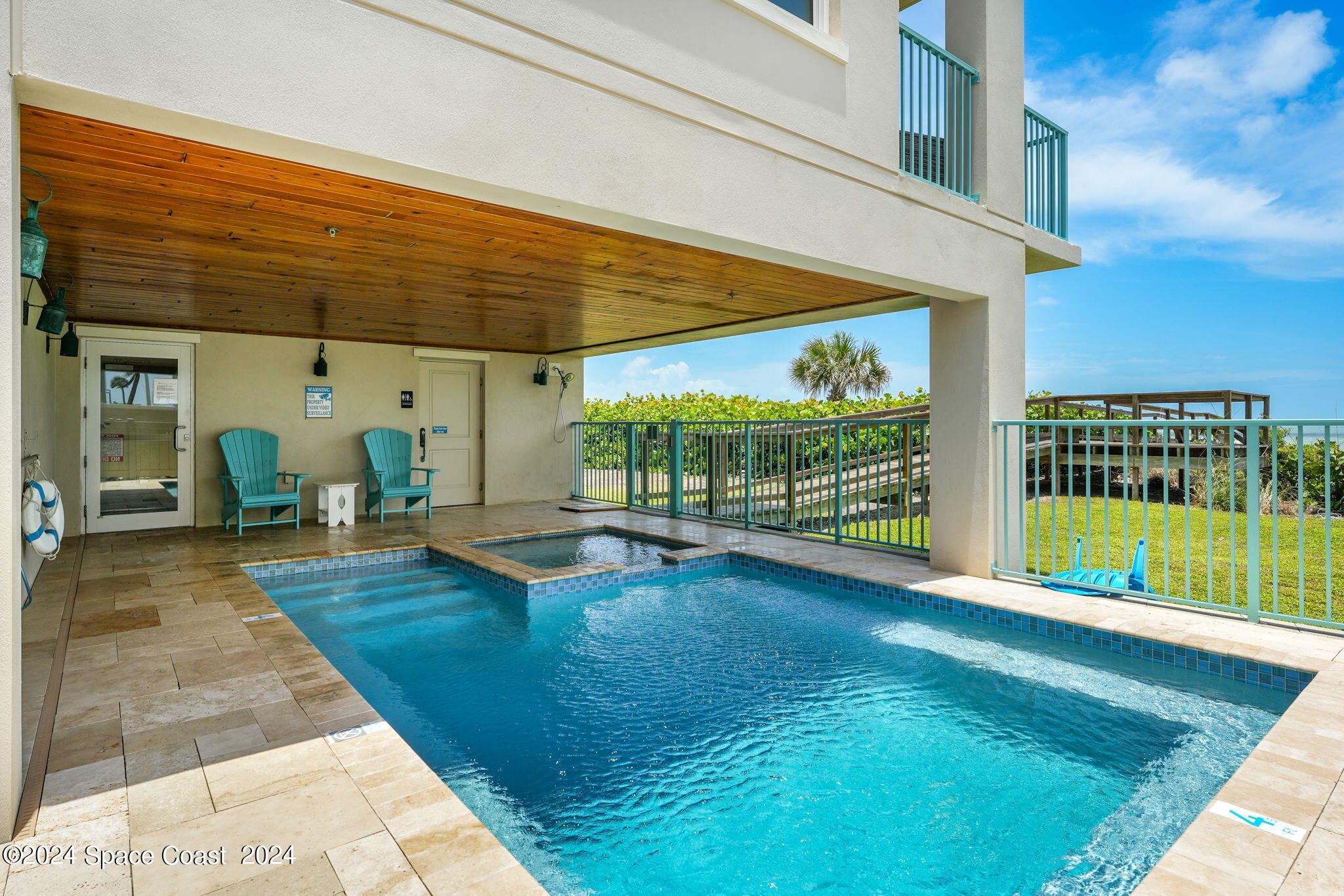 1725 N Highway A1a, 502