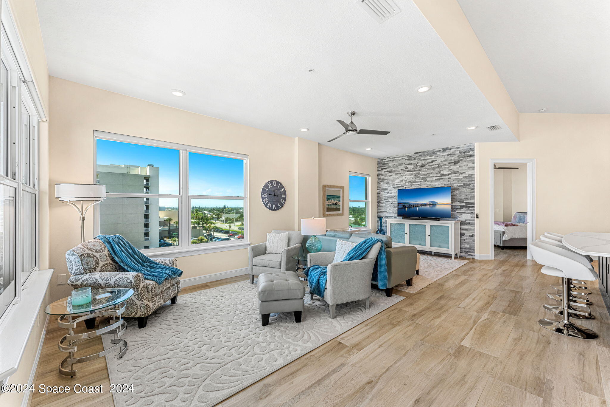1725 N Highway A1a, 502