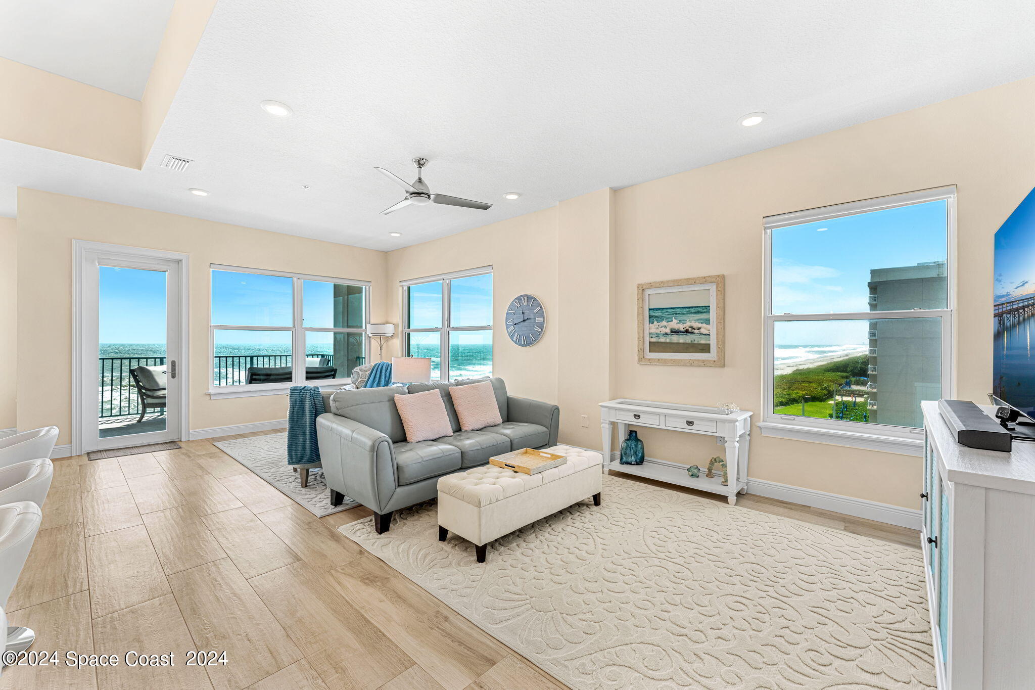 1725 N Highway A1a, 502