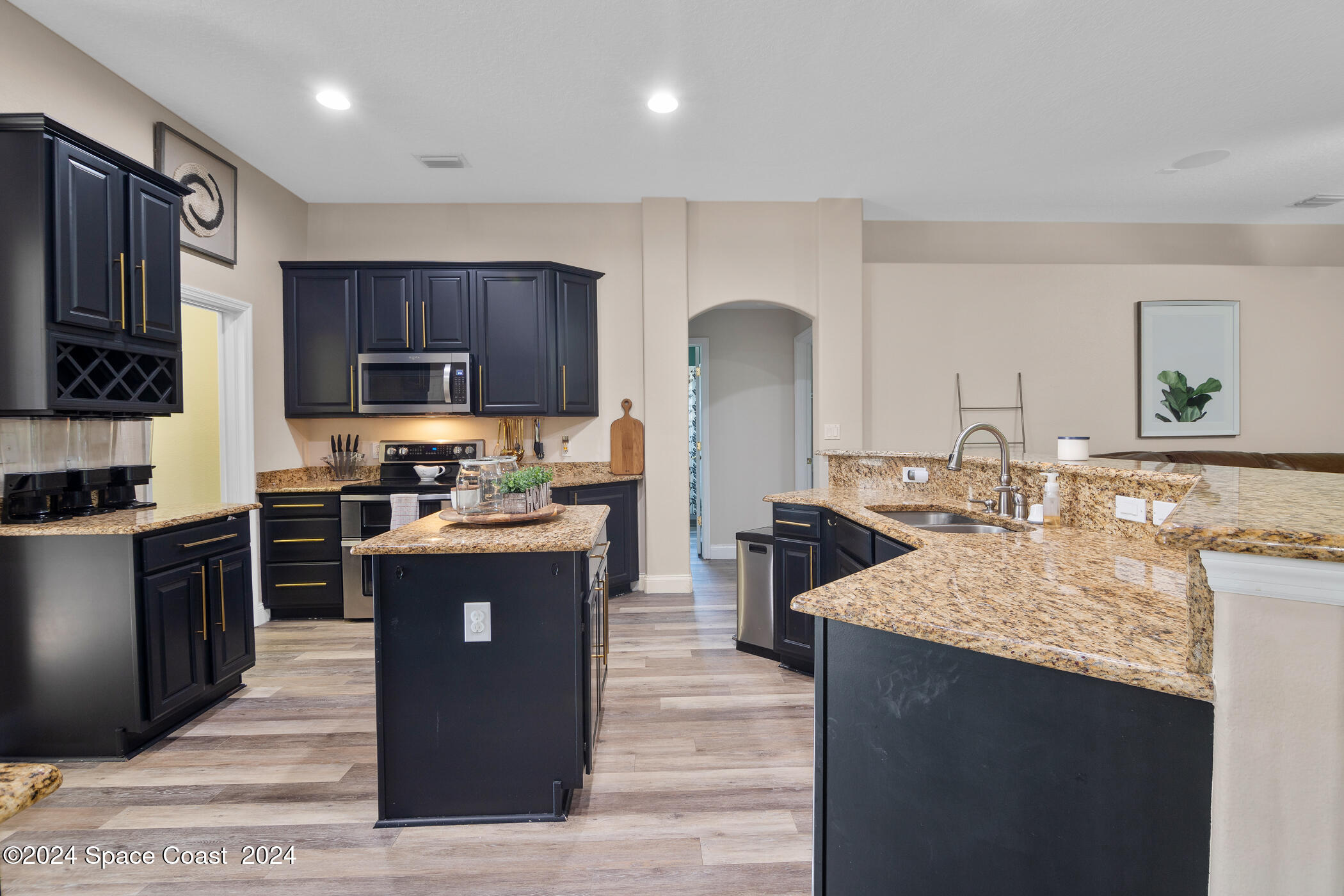 2000 Admiralty Boulevard