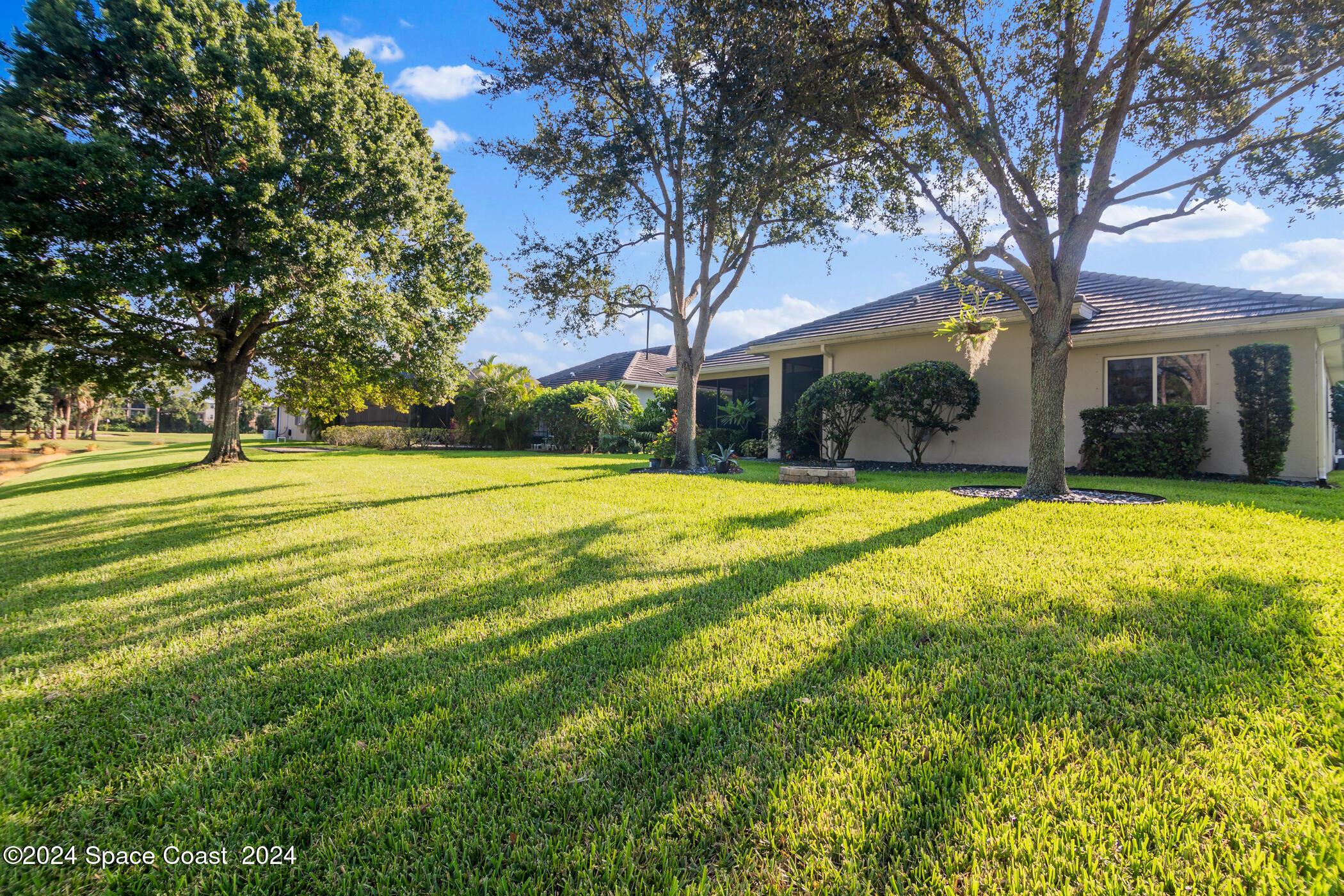 2000 Admiralty Boulevard