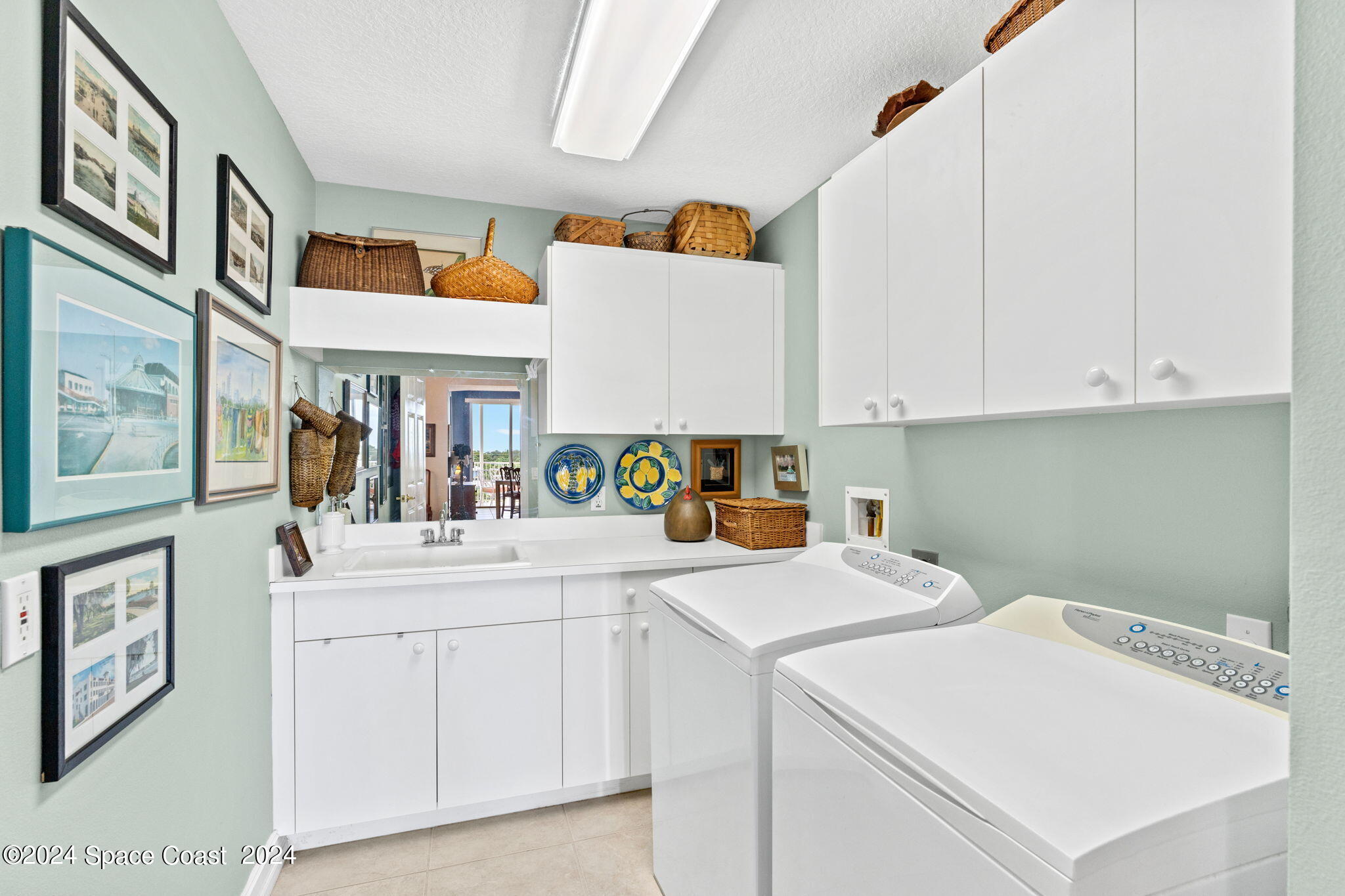 425 Pierce Avenue, 501