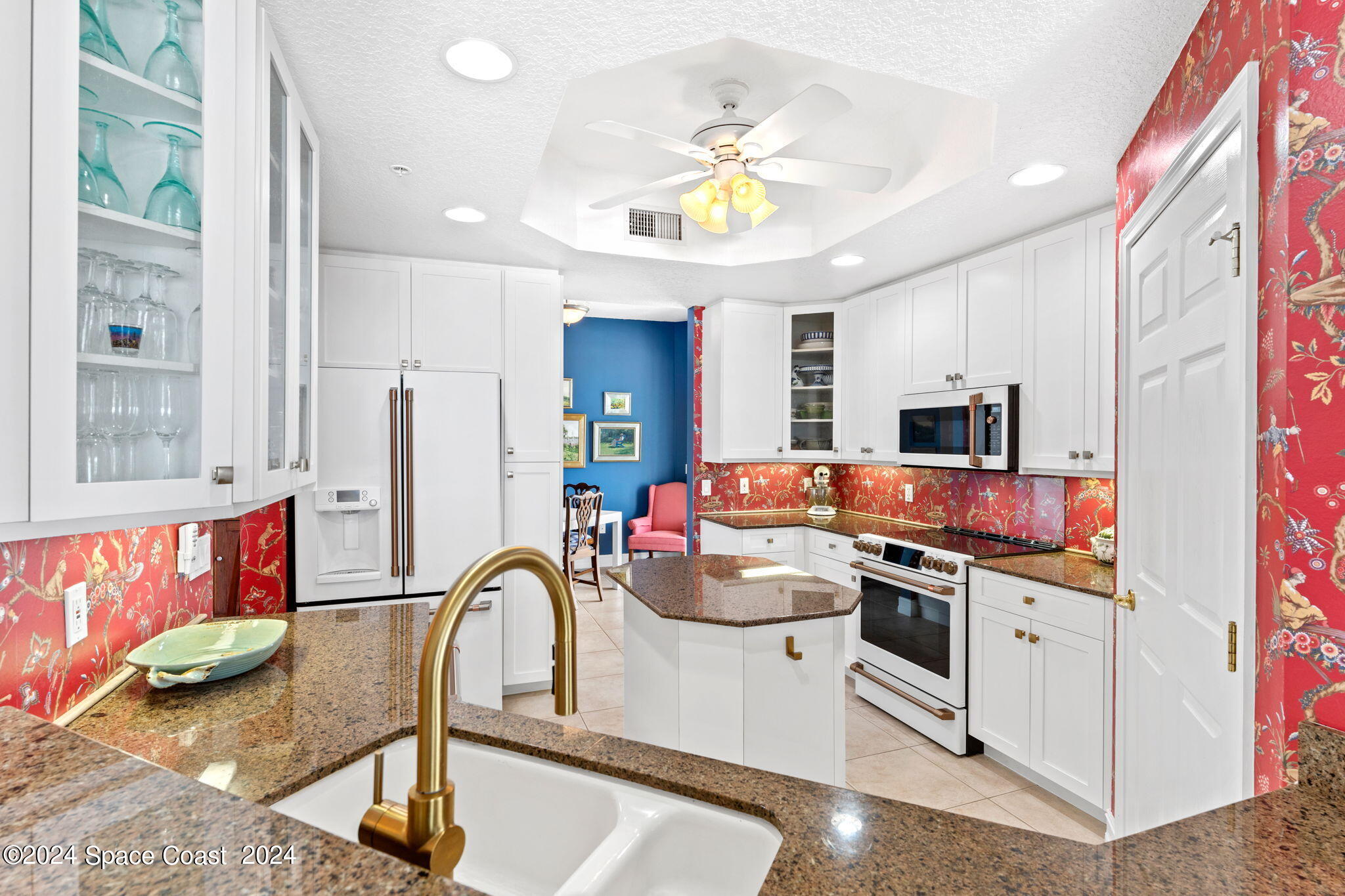 425 Pierce Avenue, 501