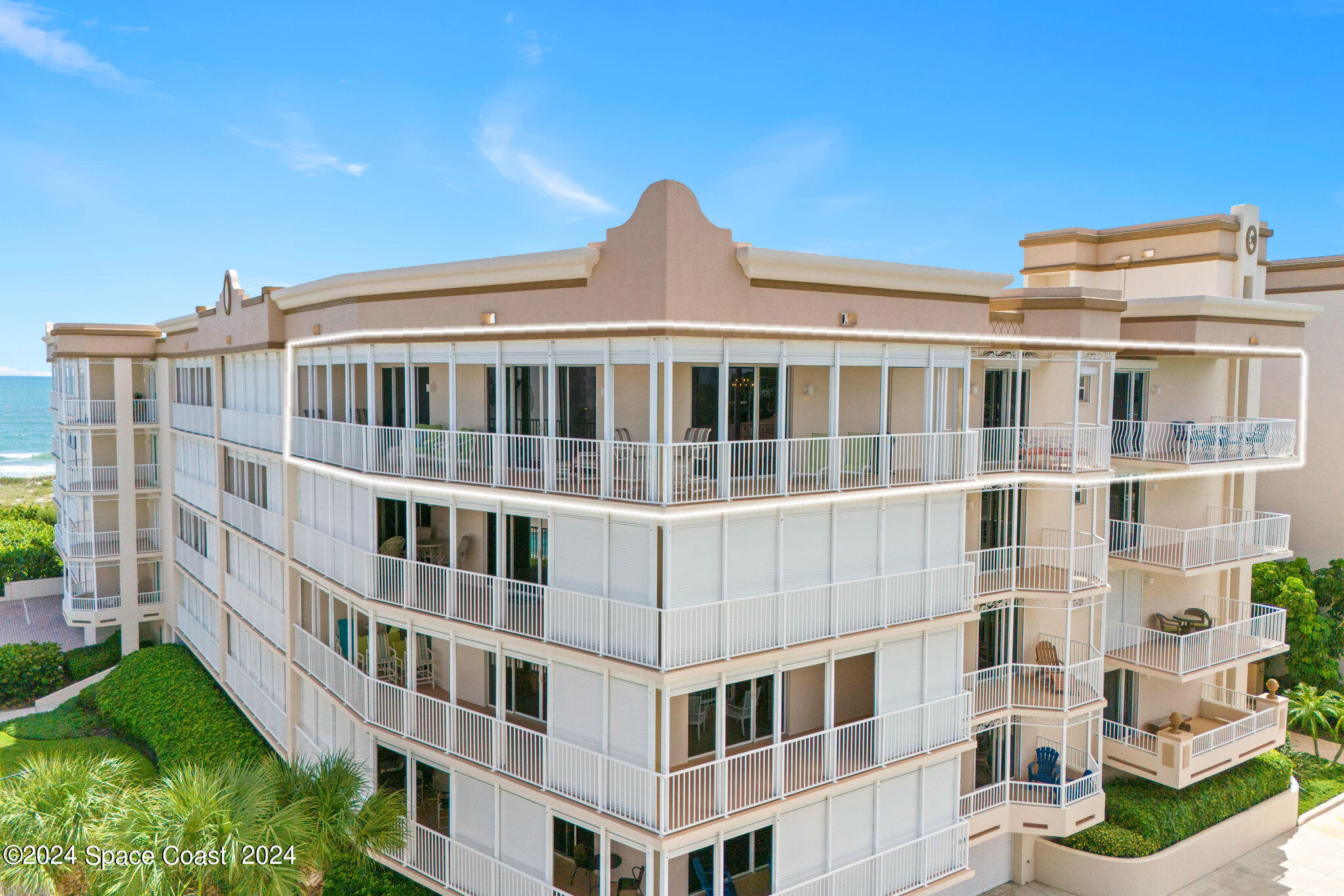 425 Pierce Avenue, 501