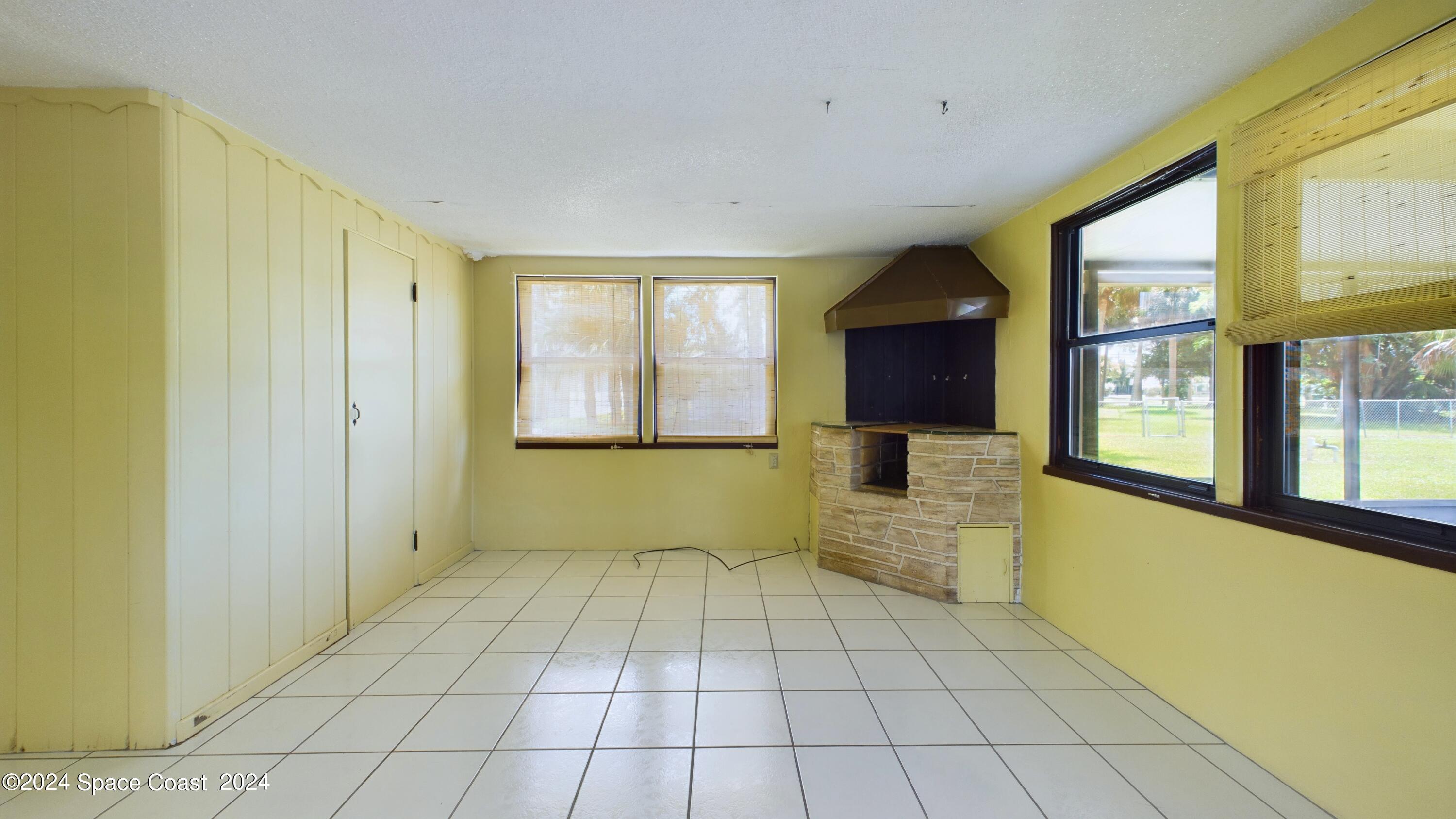 1803 Loquat Drive