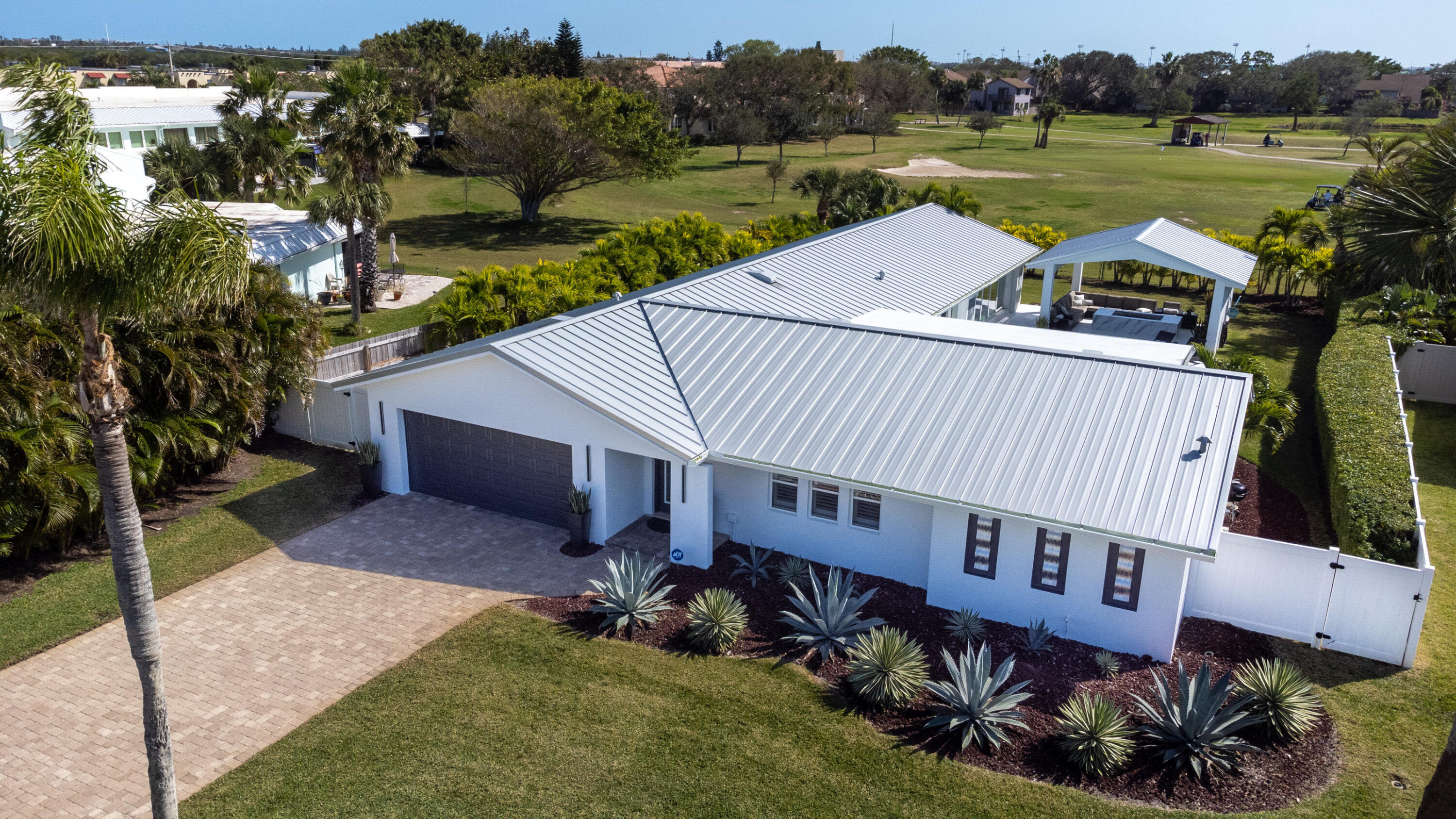 4 Country Club Road