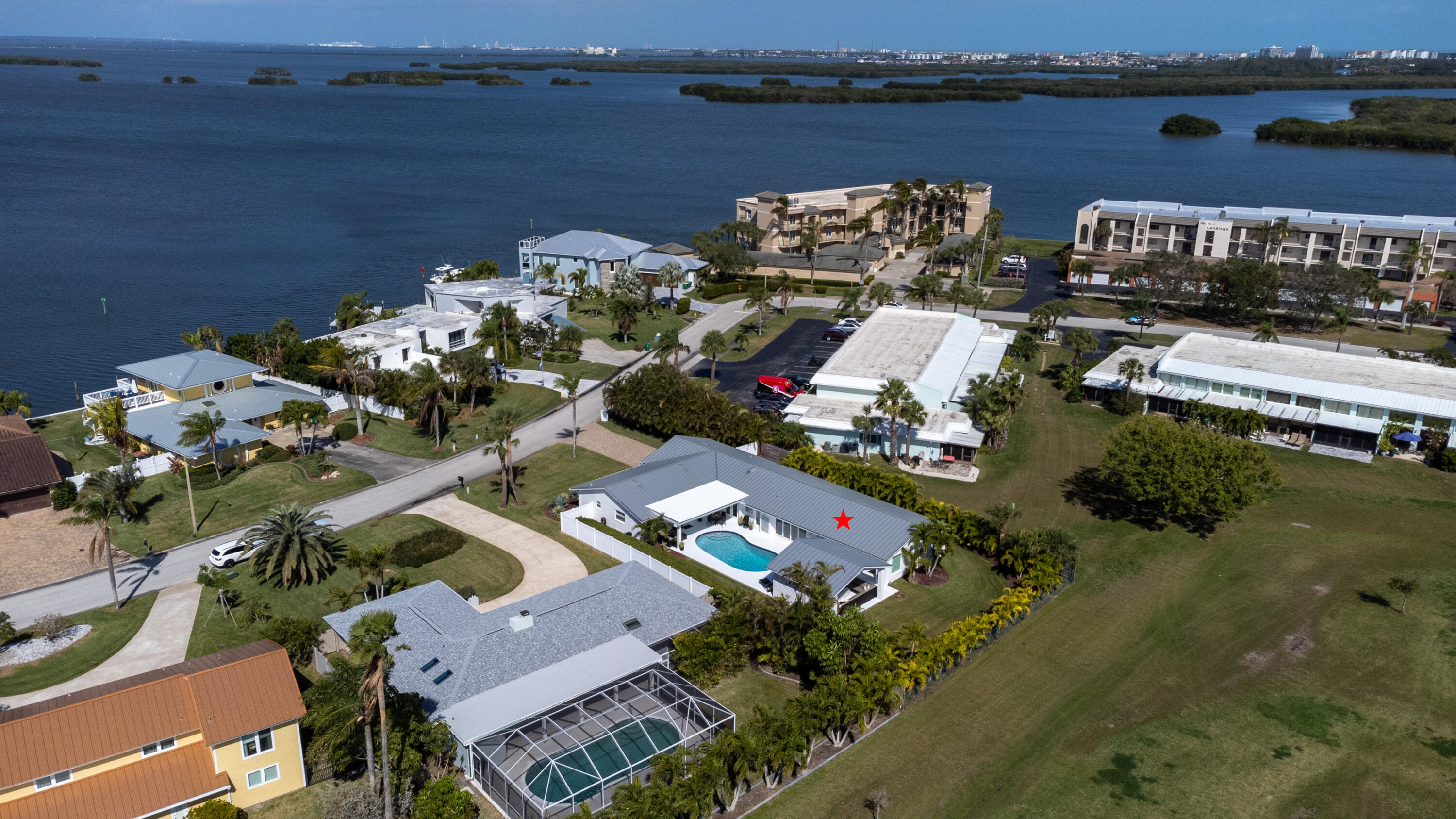 4 Country Club Road