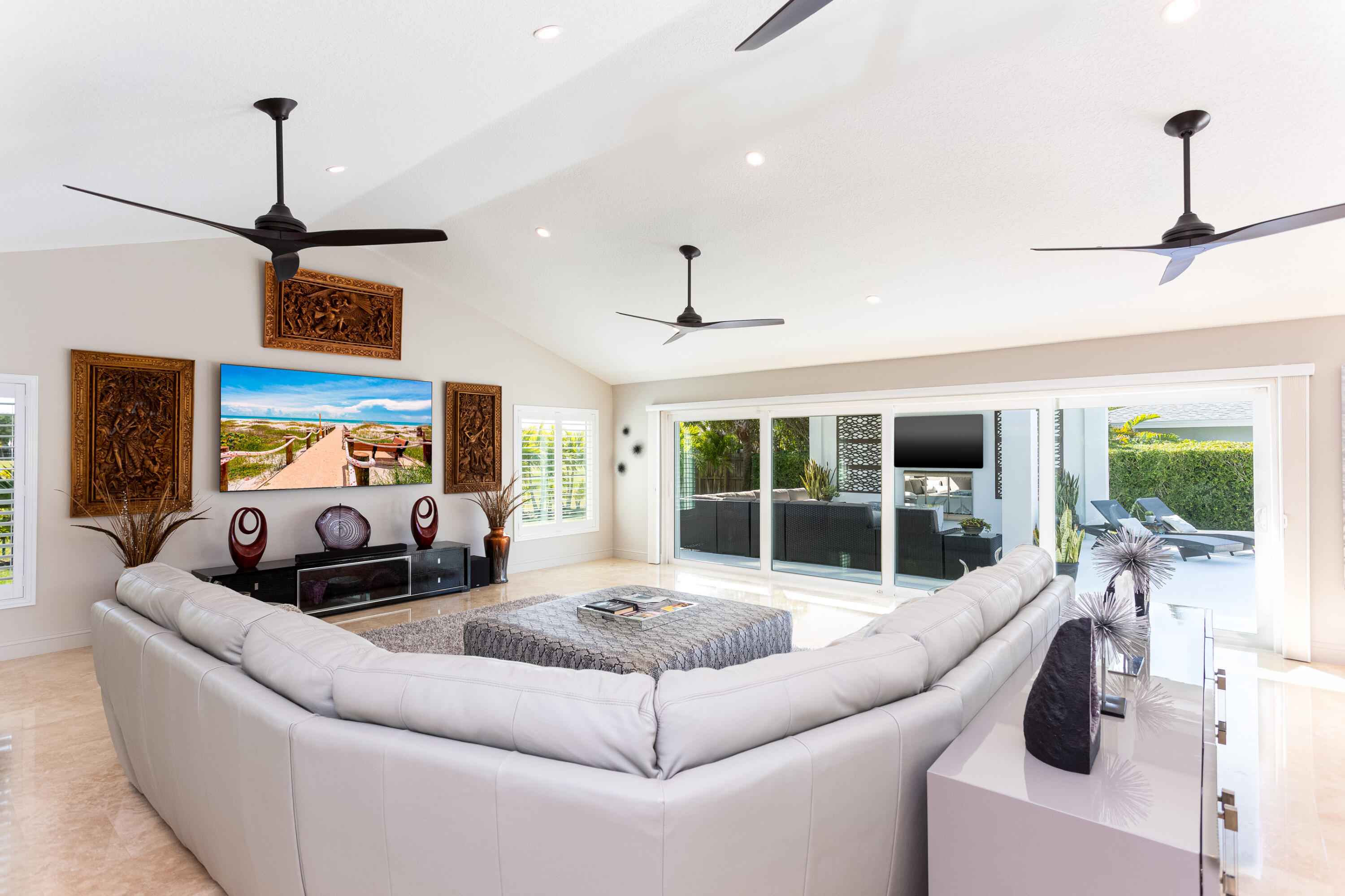 4 Country Club Road