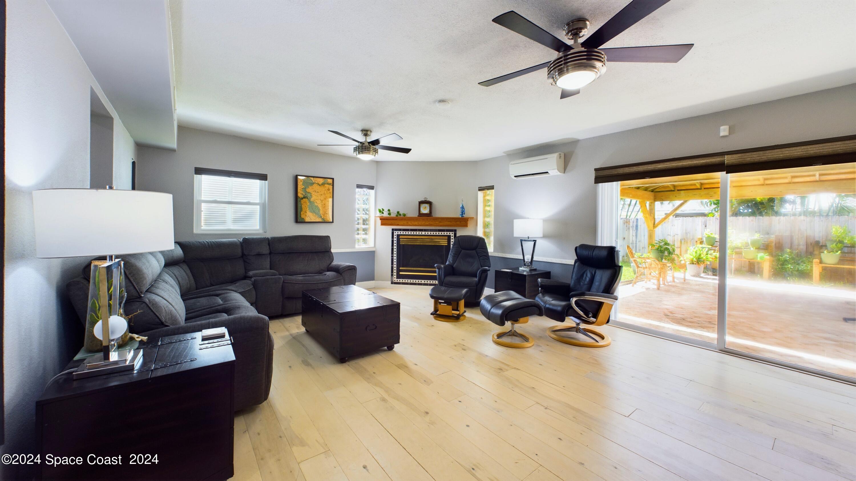 422 N Neptune Drive
