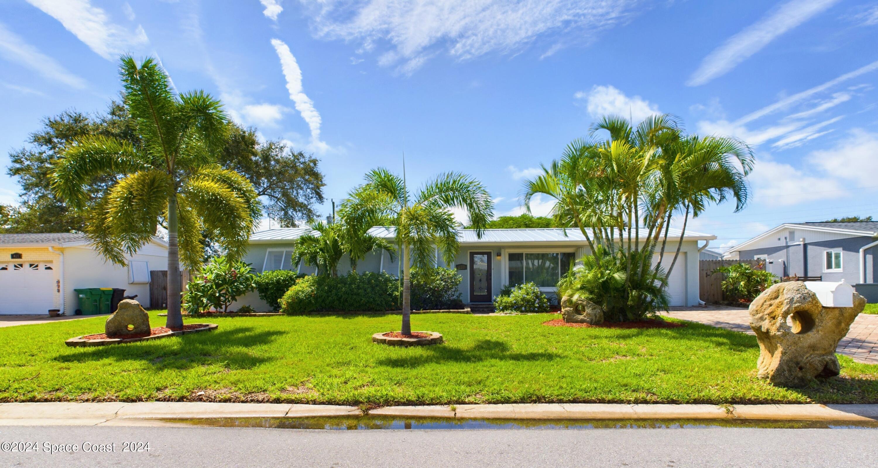 422 N Neptune Drive