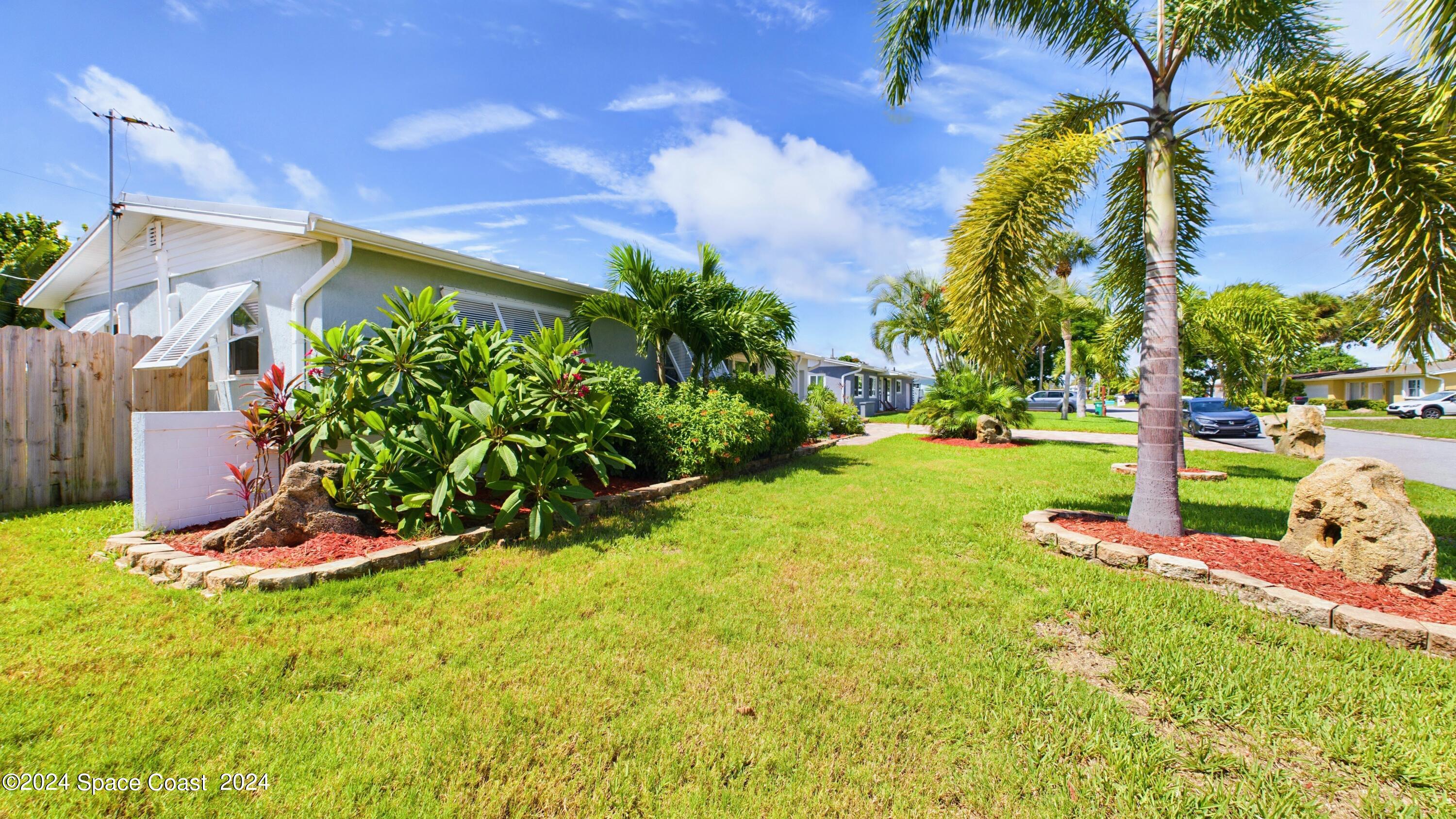 422 N Neptune Drive