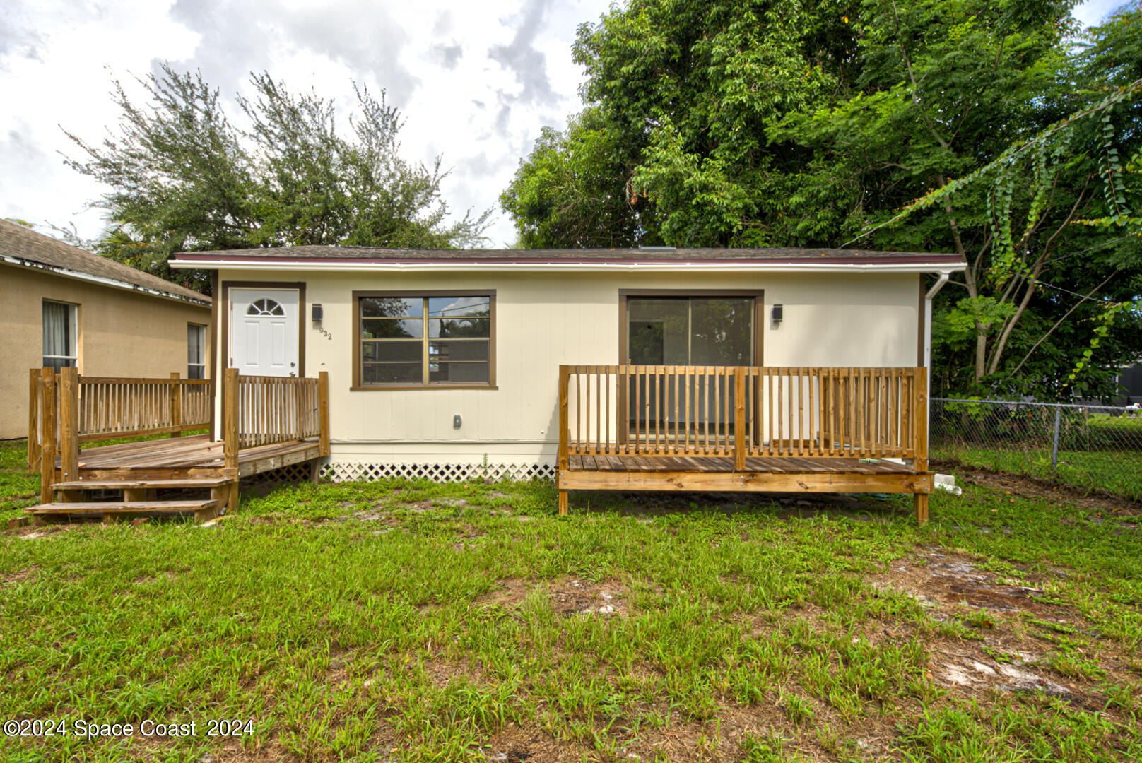 932 Goldenrod Street