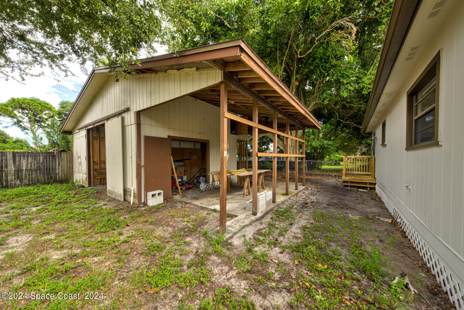 932 Goldenrod Street