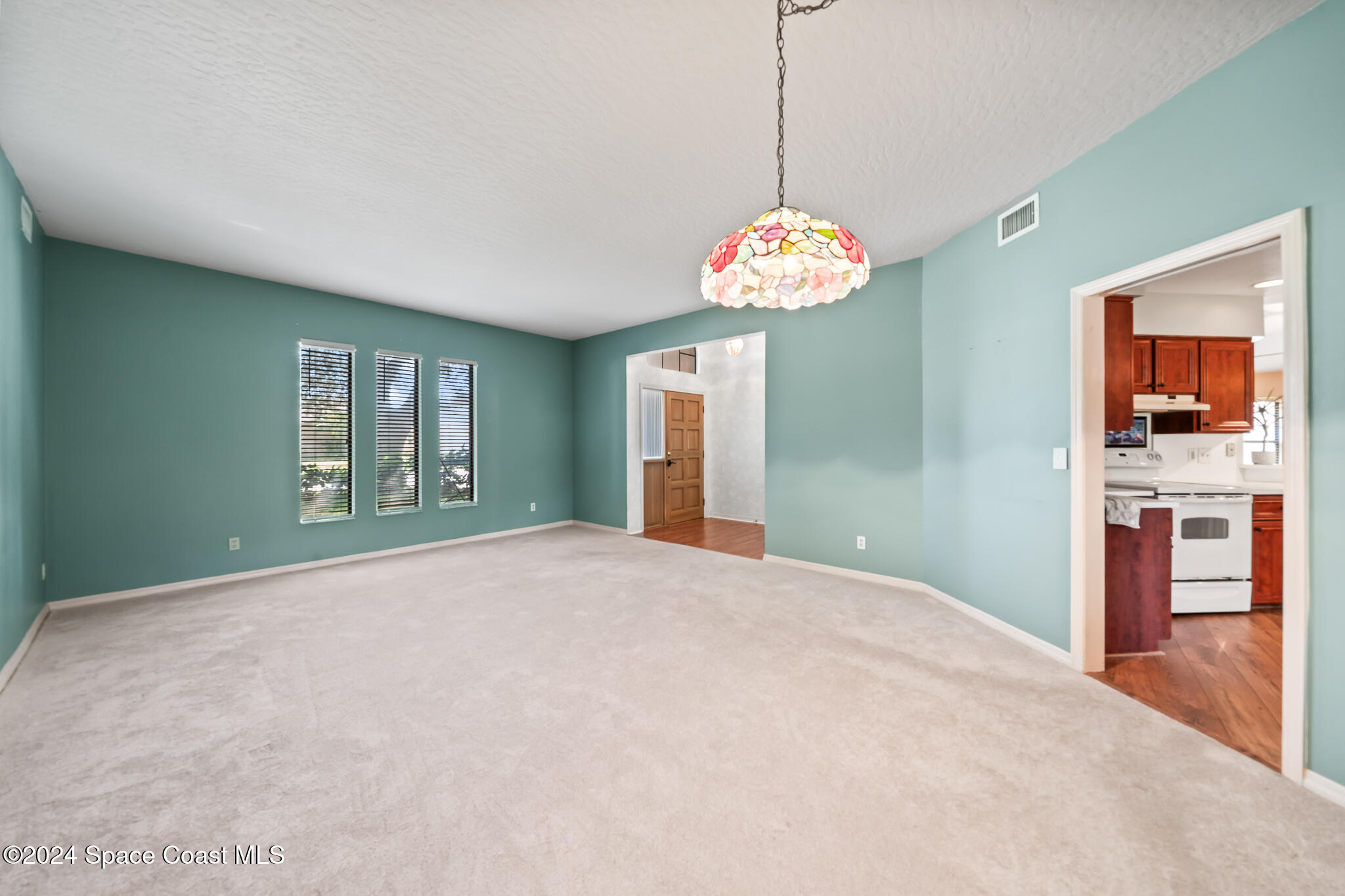 3520 Swallow Drive