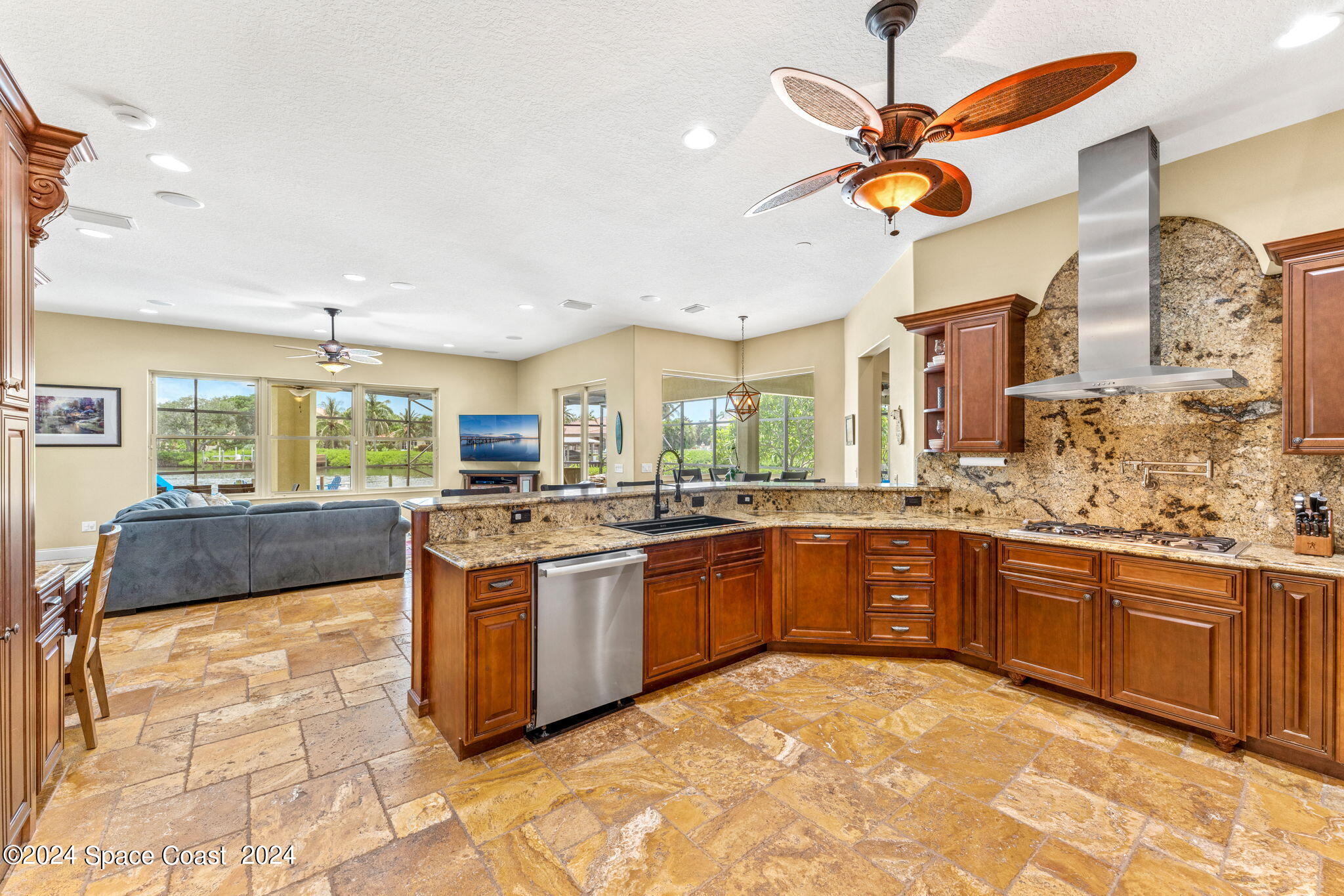 142 Windward Way