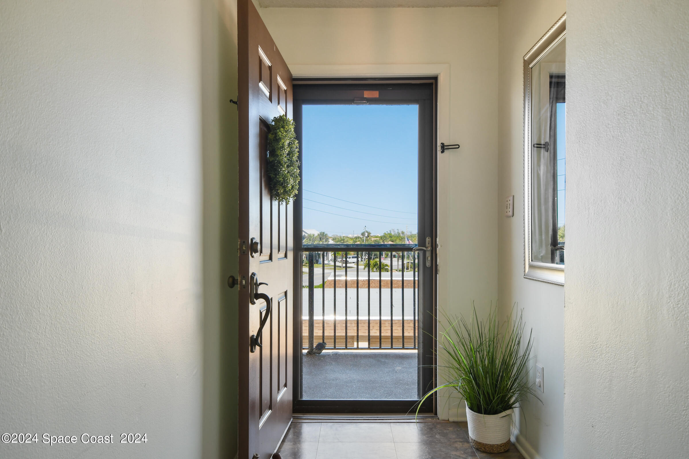 8494 Ridgewood Avenue, 4305