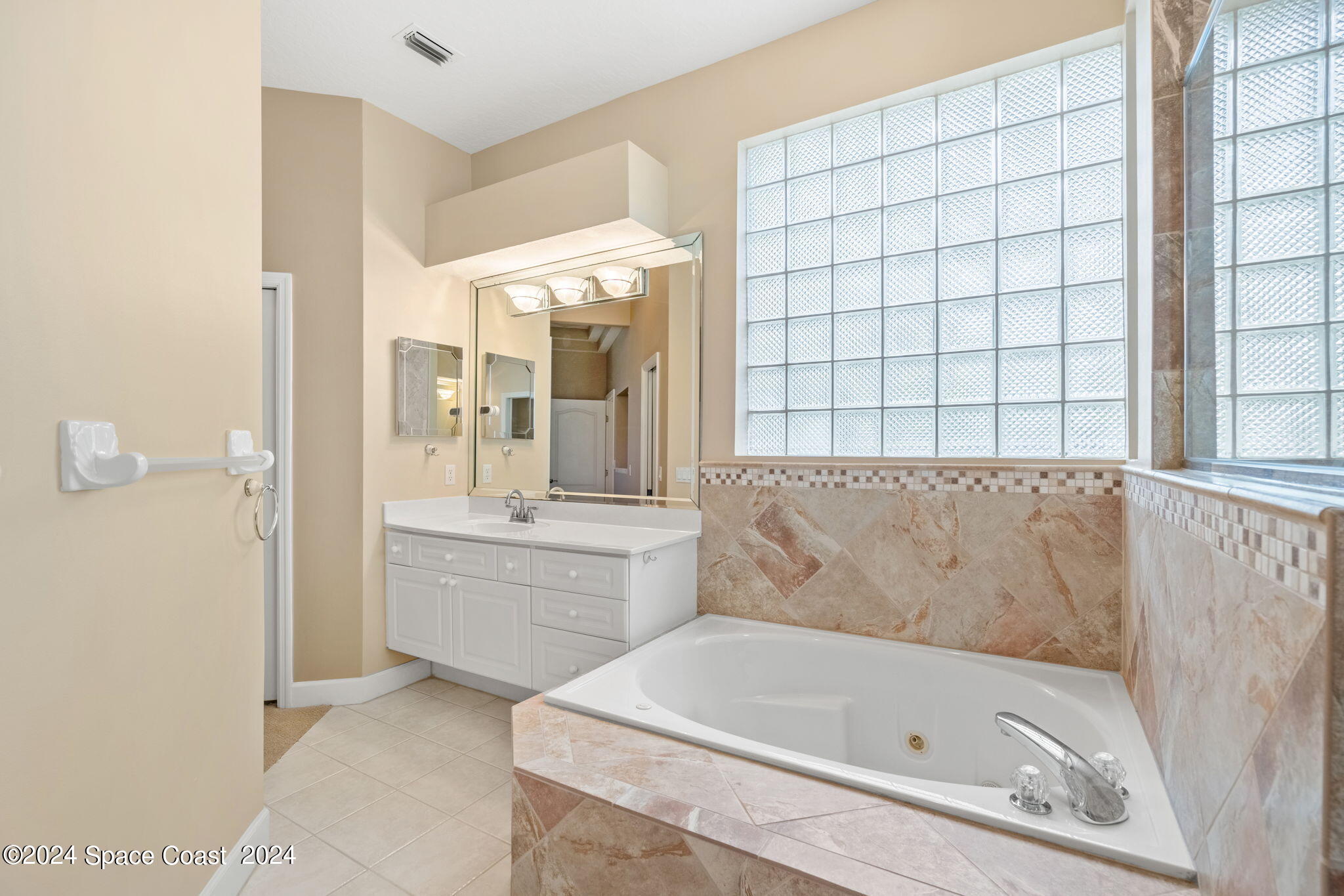 5720 Herons Landing Drive
