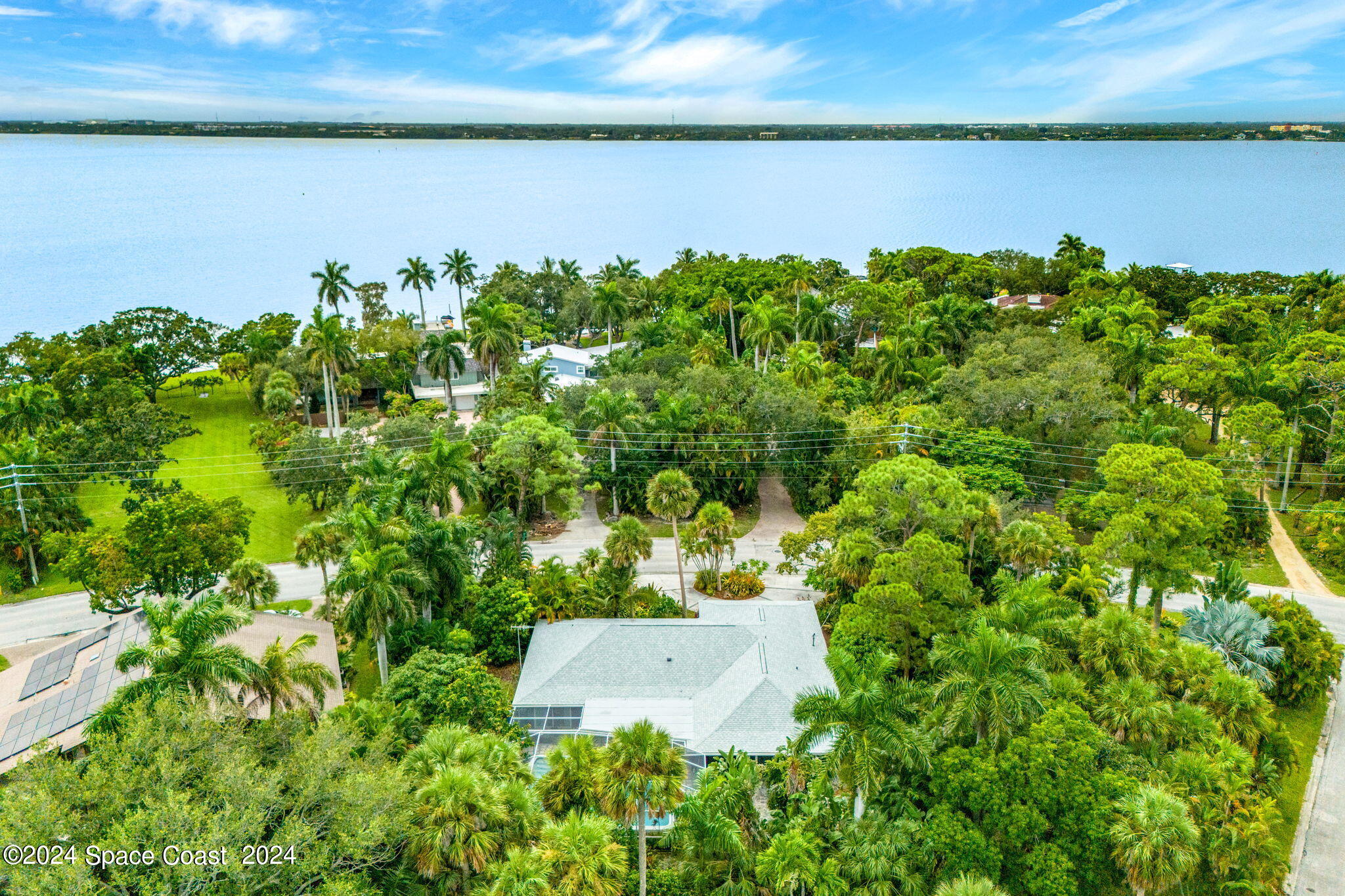 1401 S Riverside Drive